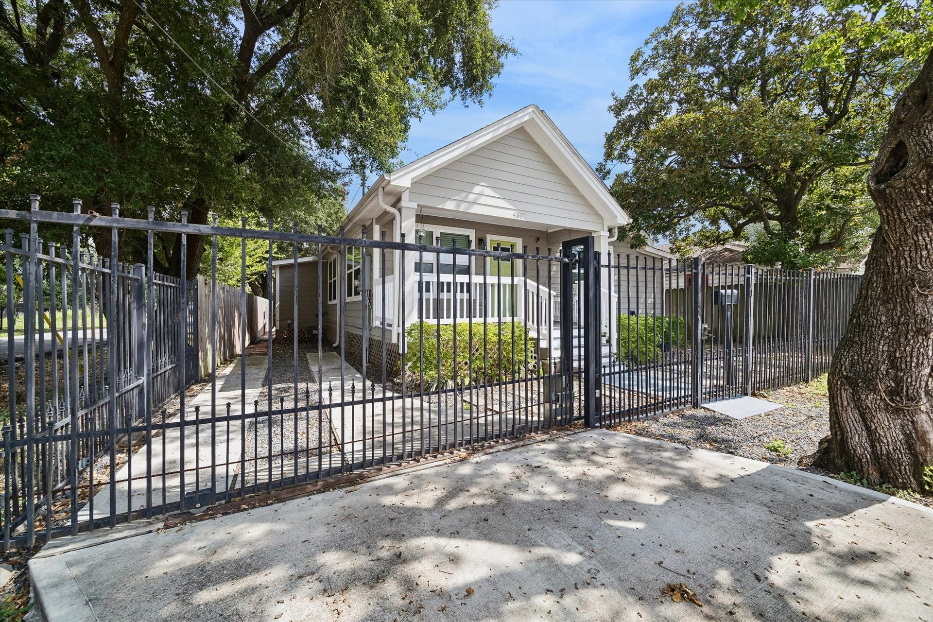 4801 Avenue H, Houston, TX 77011