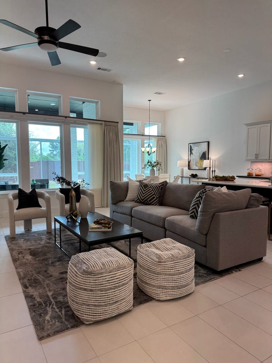 Property photo for 10 Venetia Grove Drive, Tomball, TX