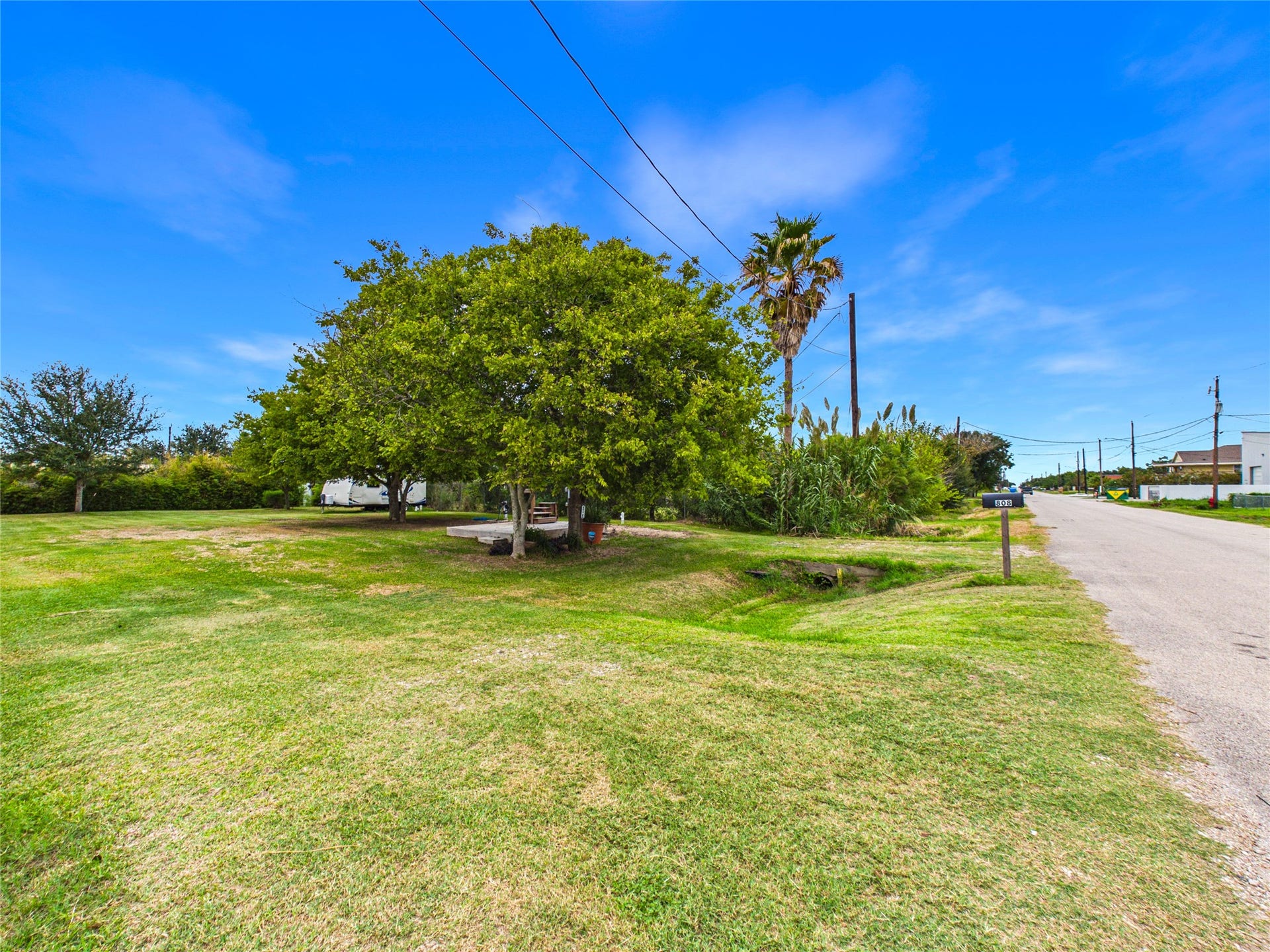 808 15th Street, Dickinson, TX 77539 Street View