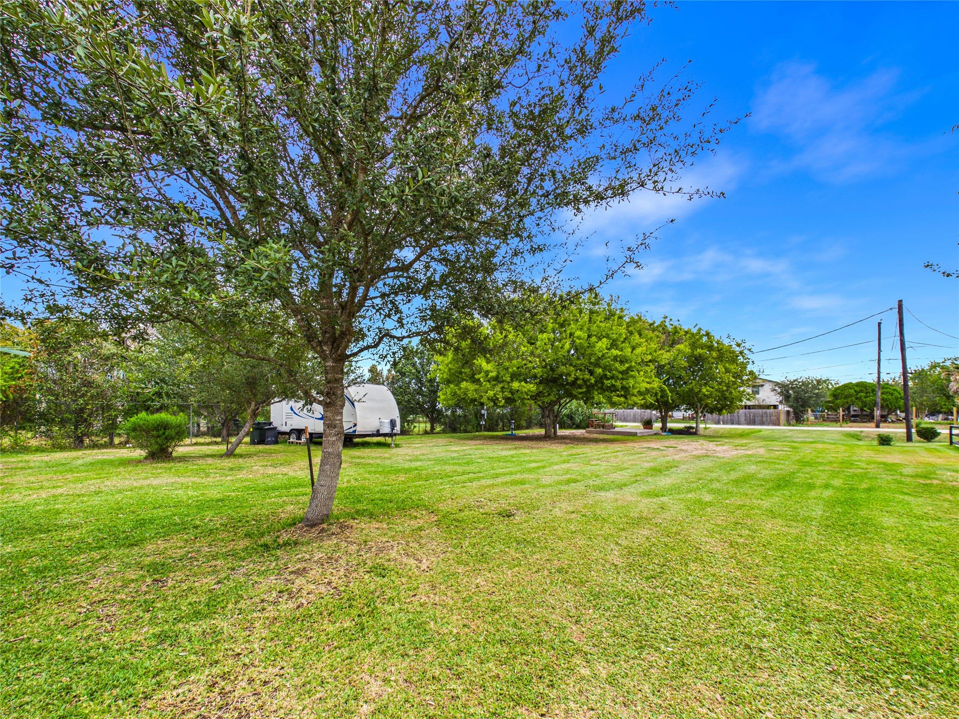 808 15th Street, Dickinson, TX 77539 Deep View - 3 lots