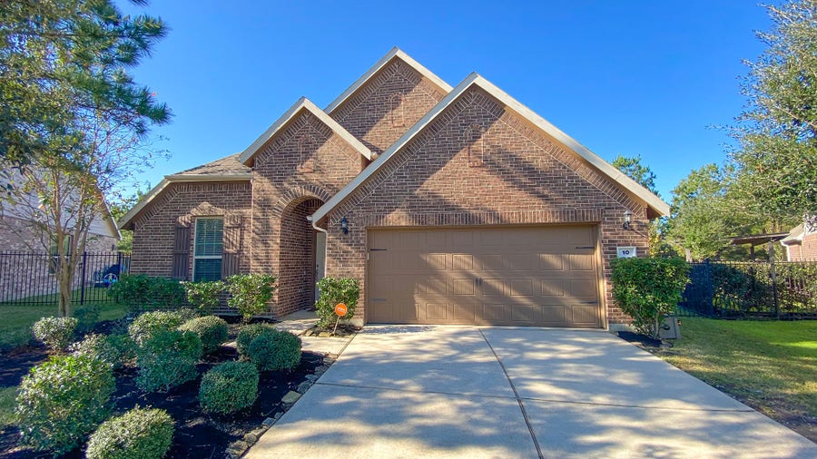 Property photo for 10 Pinestead Court, Tomball, TX