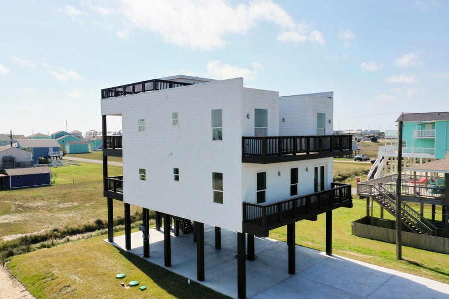 Property photo for 4026 5th Street, Galveston, TX