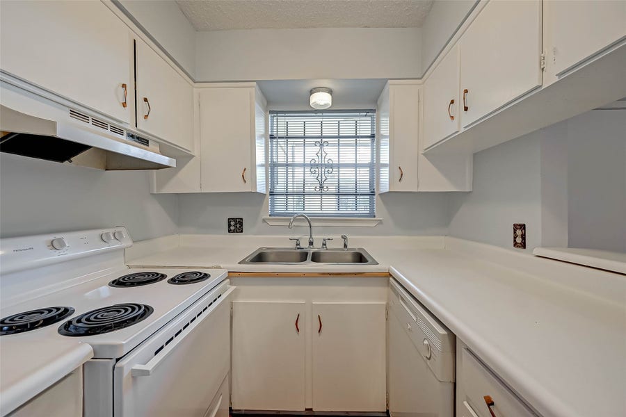 Property photo for 7714 Renwick Drive, #K113, Houston, TX