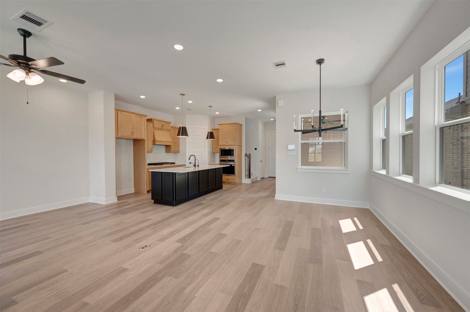 16706 Vibrant Avenue, Hockley, TX 77447