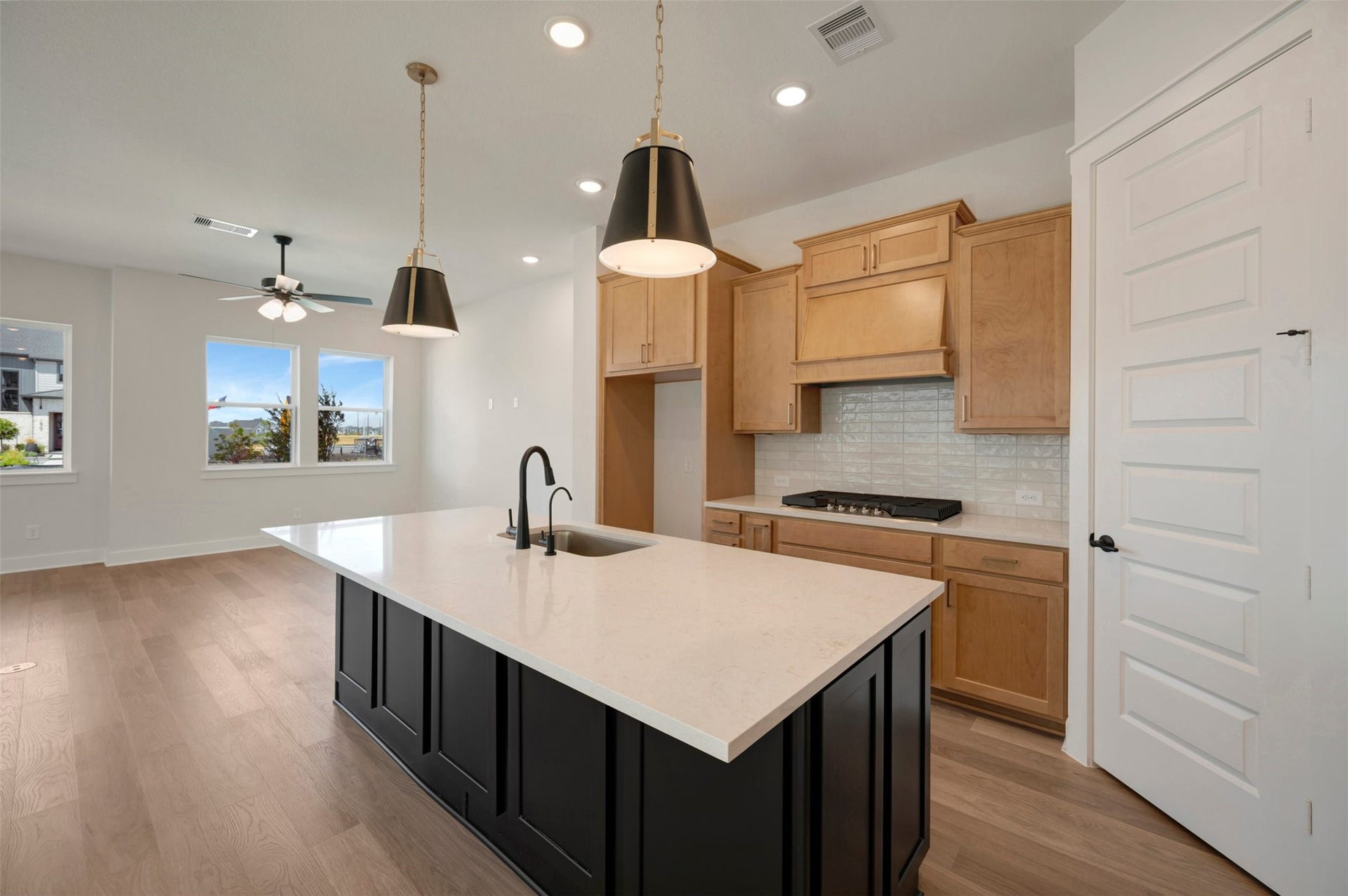 16706 Vibrant Avenue, Hockley, TX 77447