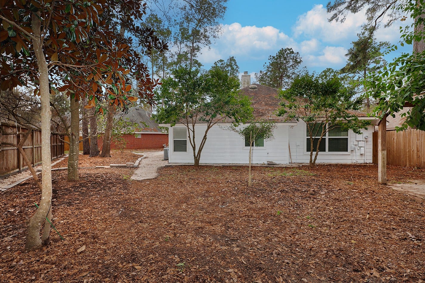 34 Cypress Bayou Court, The Woodlands, TX 77382 Imagine the possibilities!