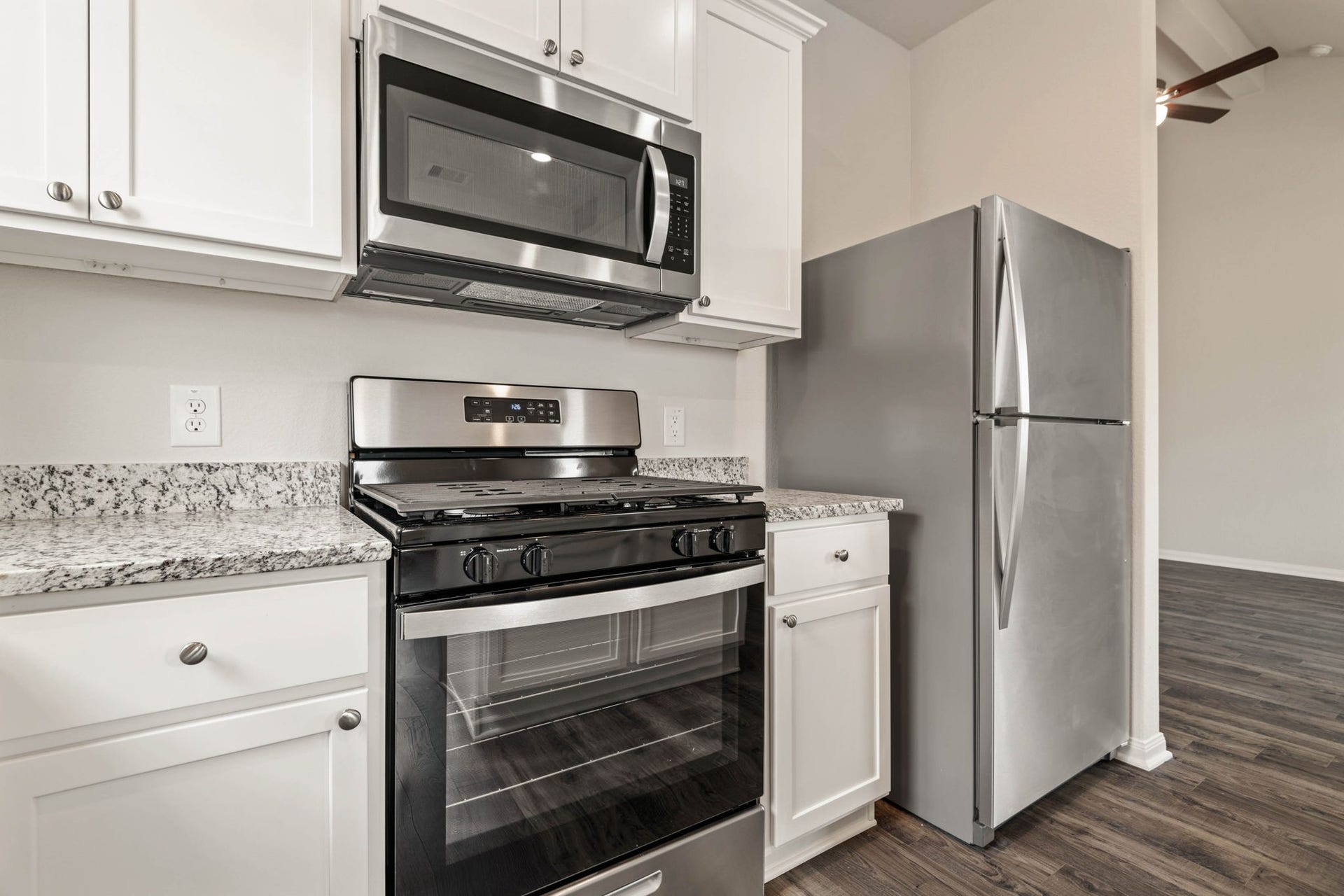 356 Fastboy Lane, Waller, TX 77484