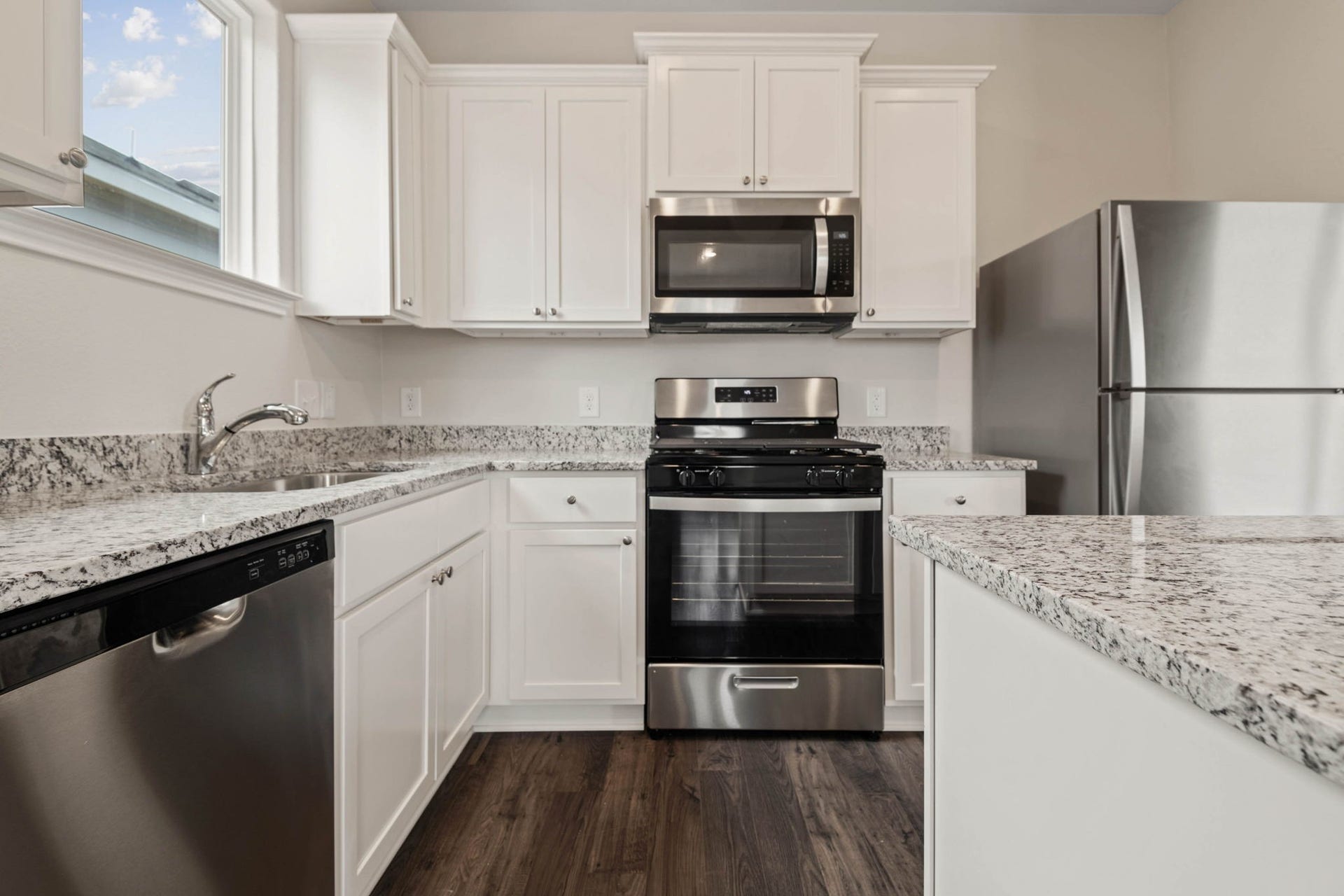 356 Fastboy Lane, Waller, TX 77484