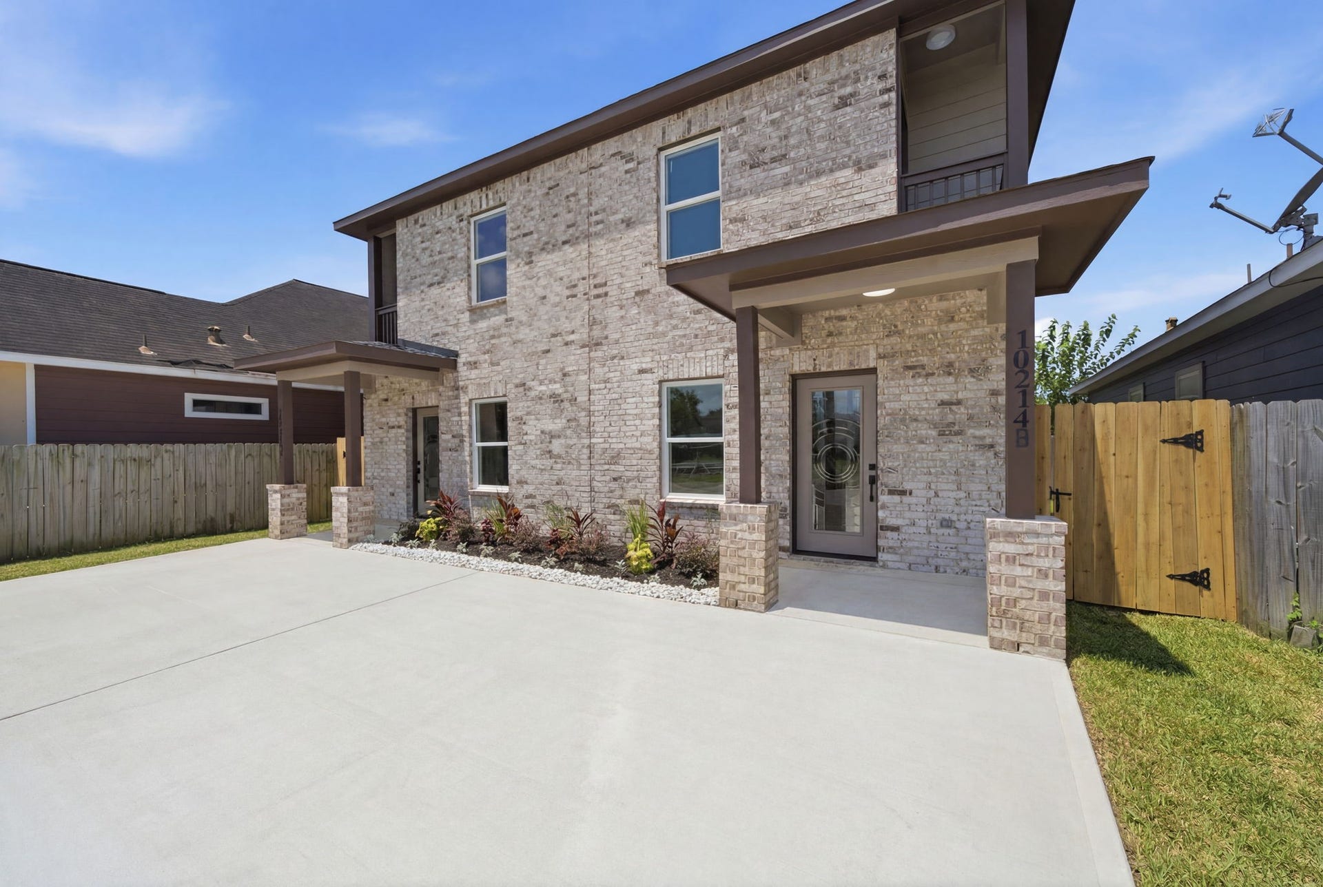 This property has 2 three bedroom units