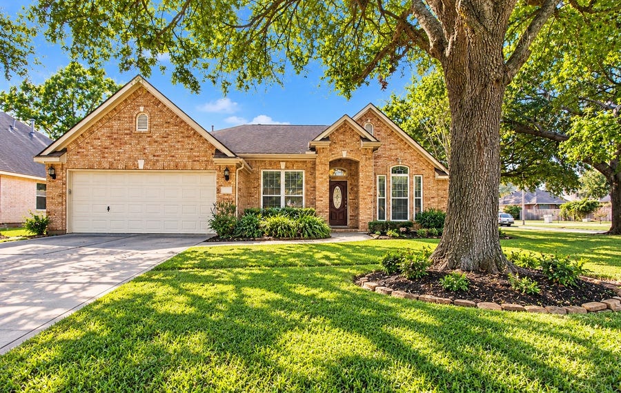 Property photo for 1915 Shining Stream Lane, Richmond, TX