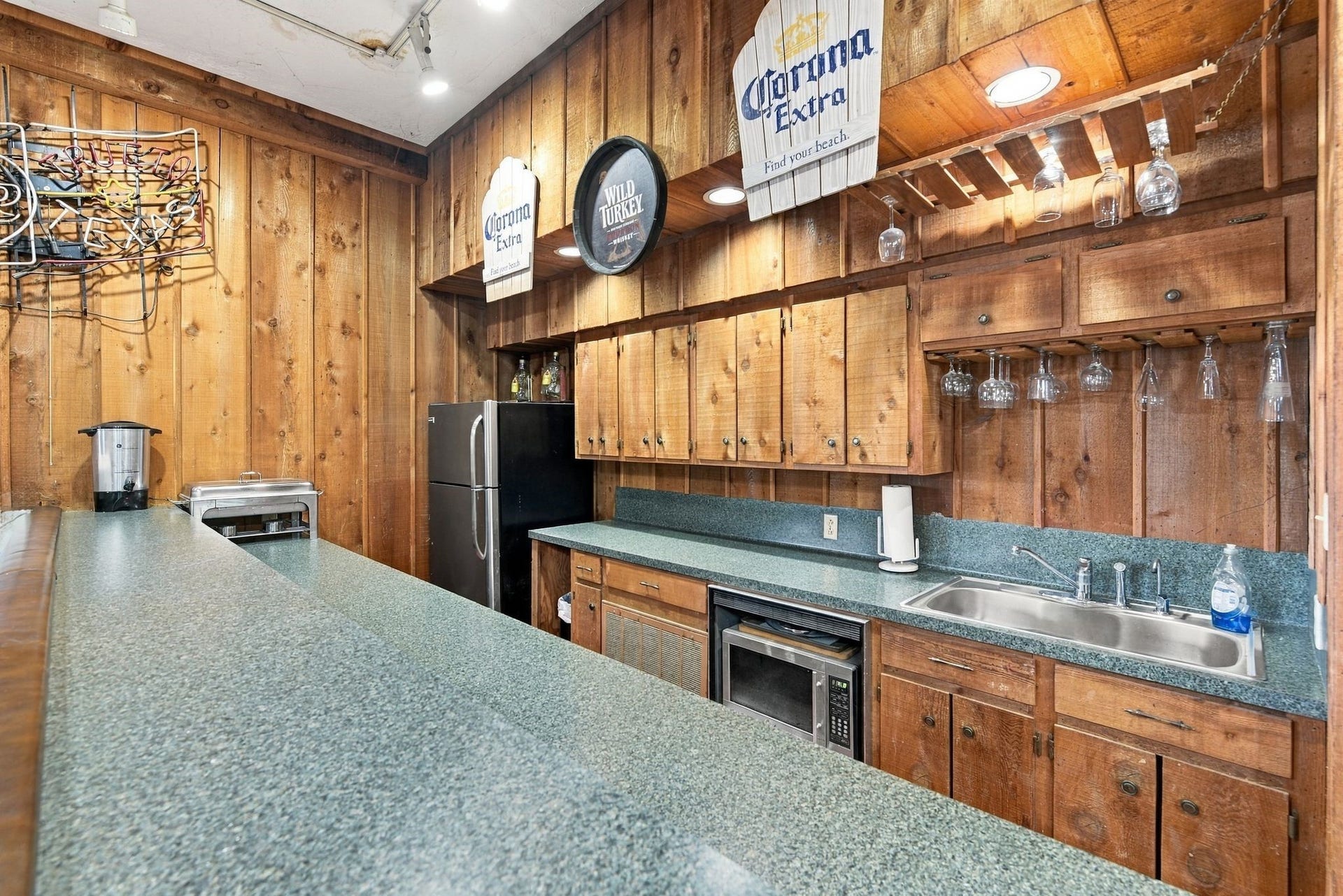 2935 W FM 1462, Rosharon, TX 77583