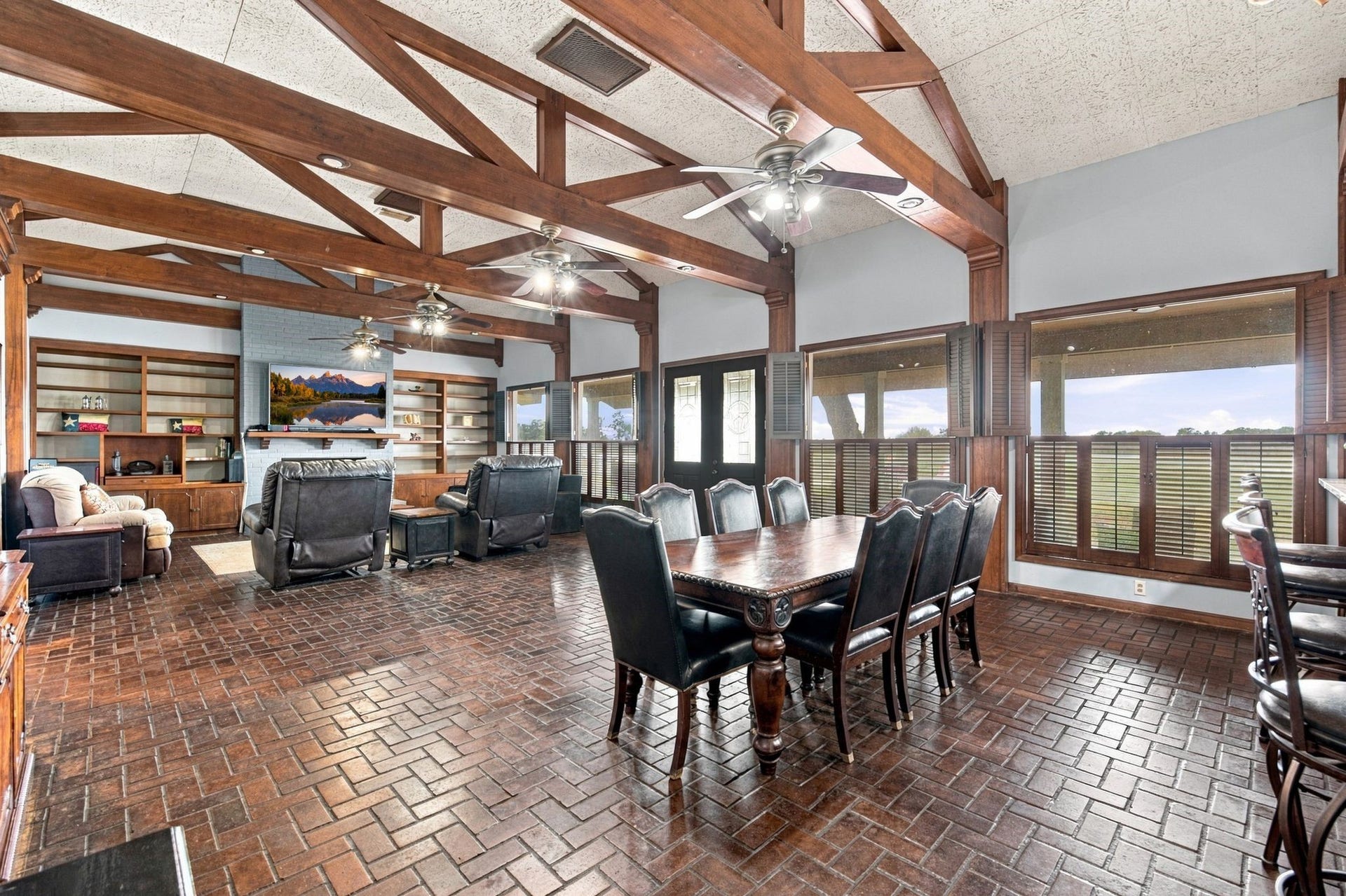 2935 W FM 1462, Rosharon, TX 77583