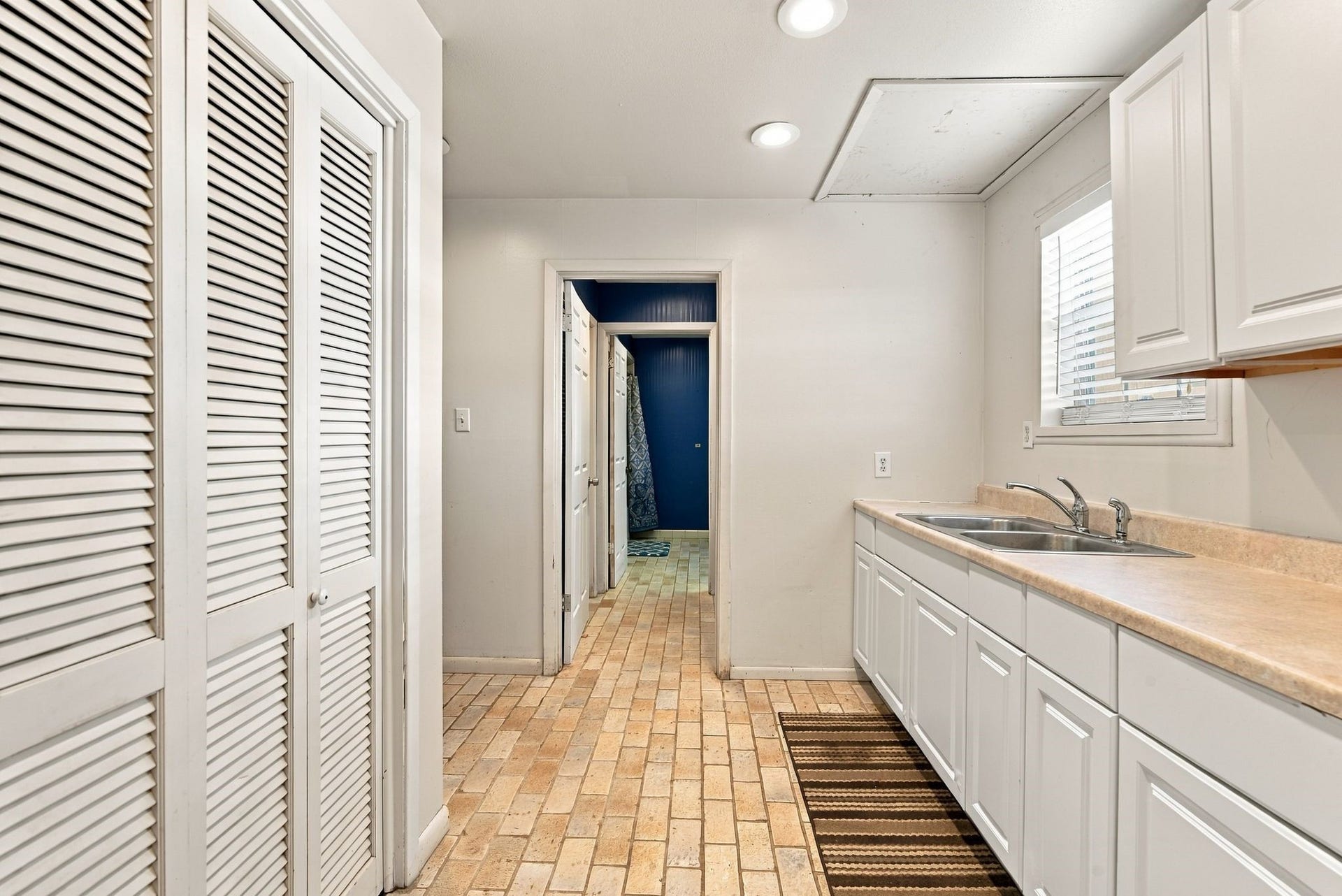 2935 W FM 1462, Rosharon, TX 77583