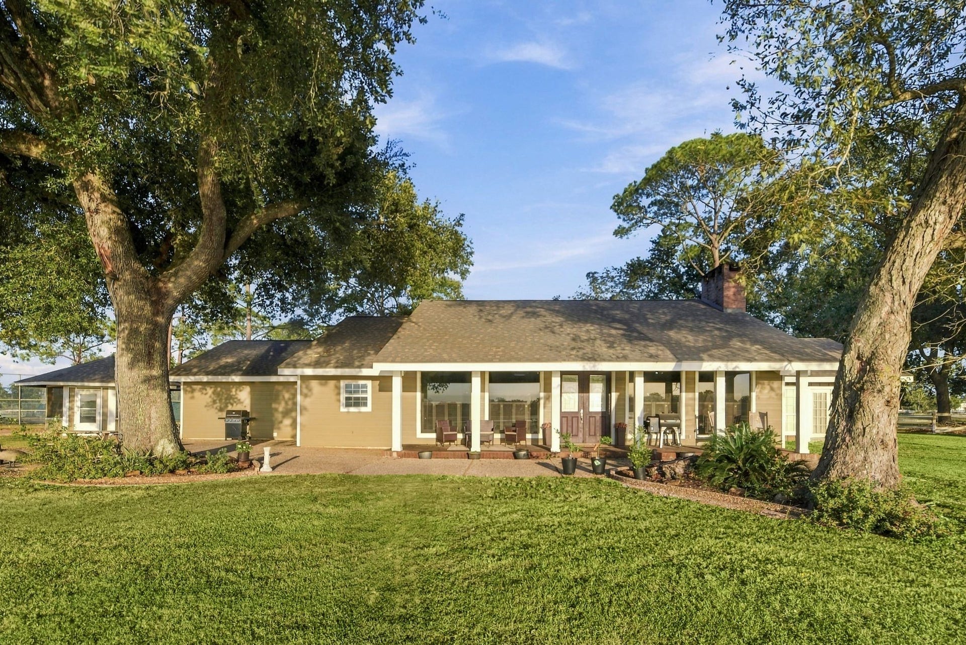 2935 W FM 1462, Rosharon, TX 77583