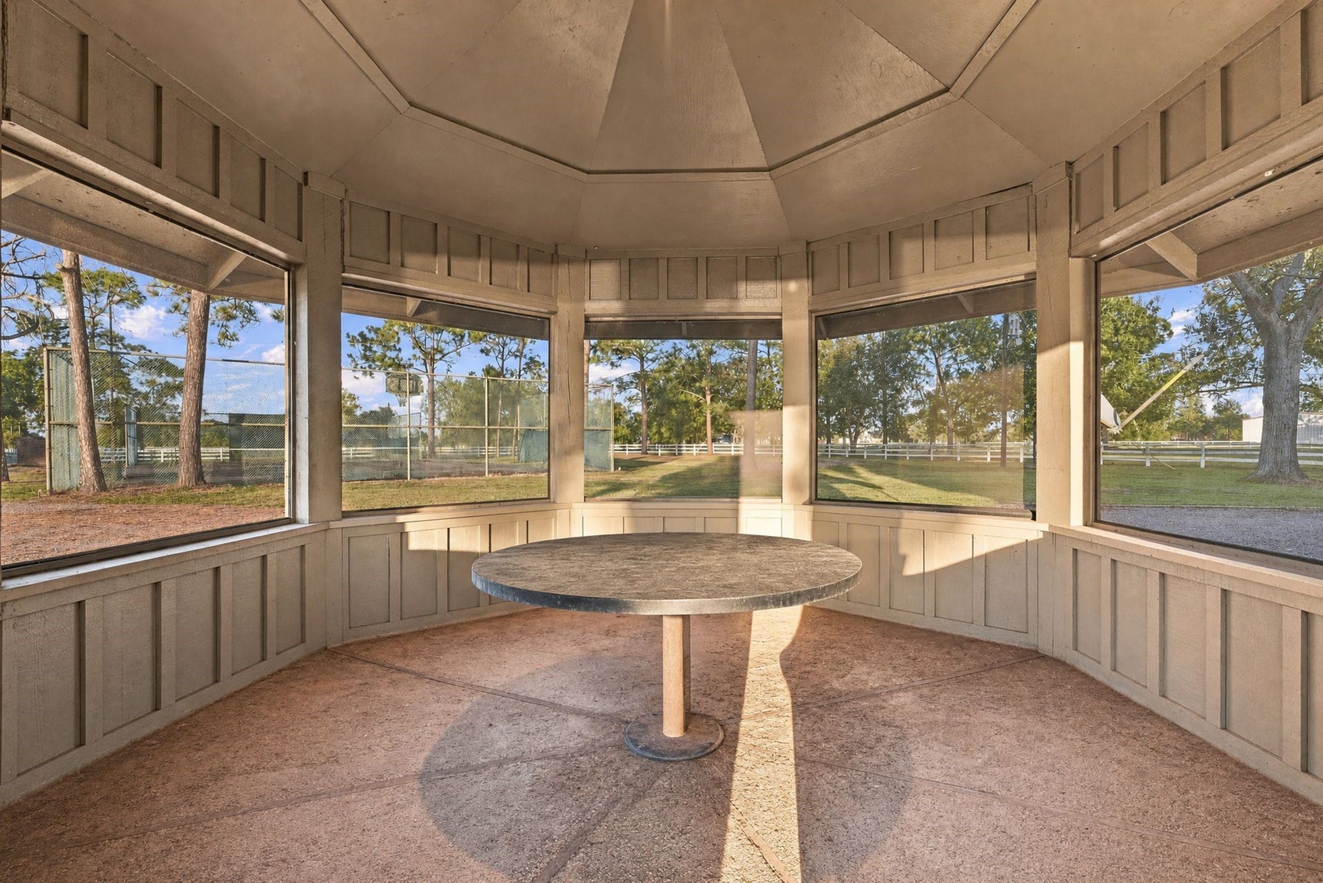 2935 W FM 1462, Rosharon, TX 77583