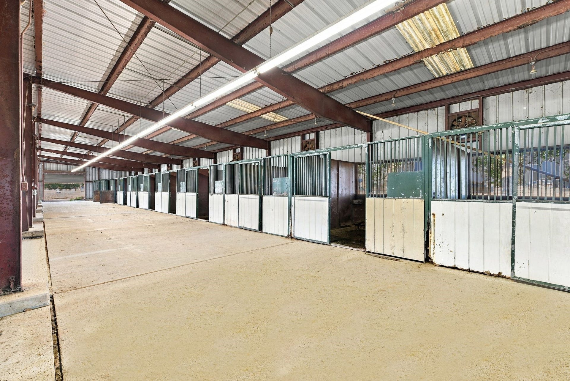 2935 W FM 1462, Rosharon, TX 77583