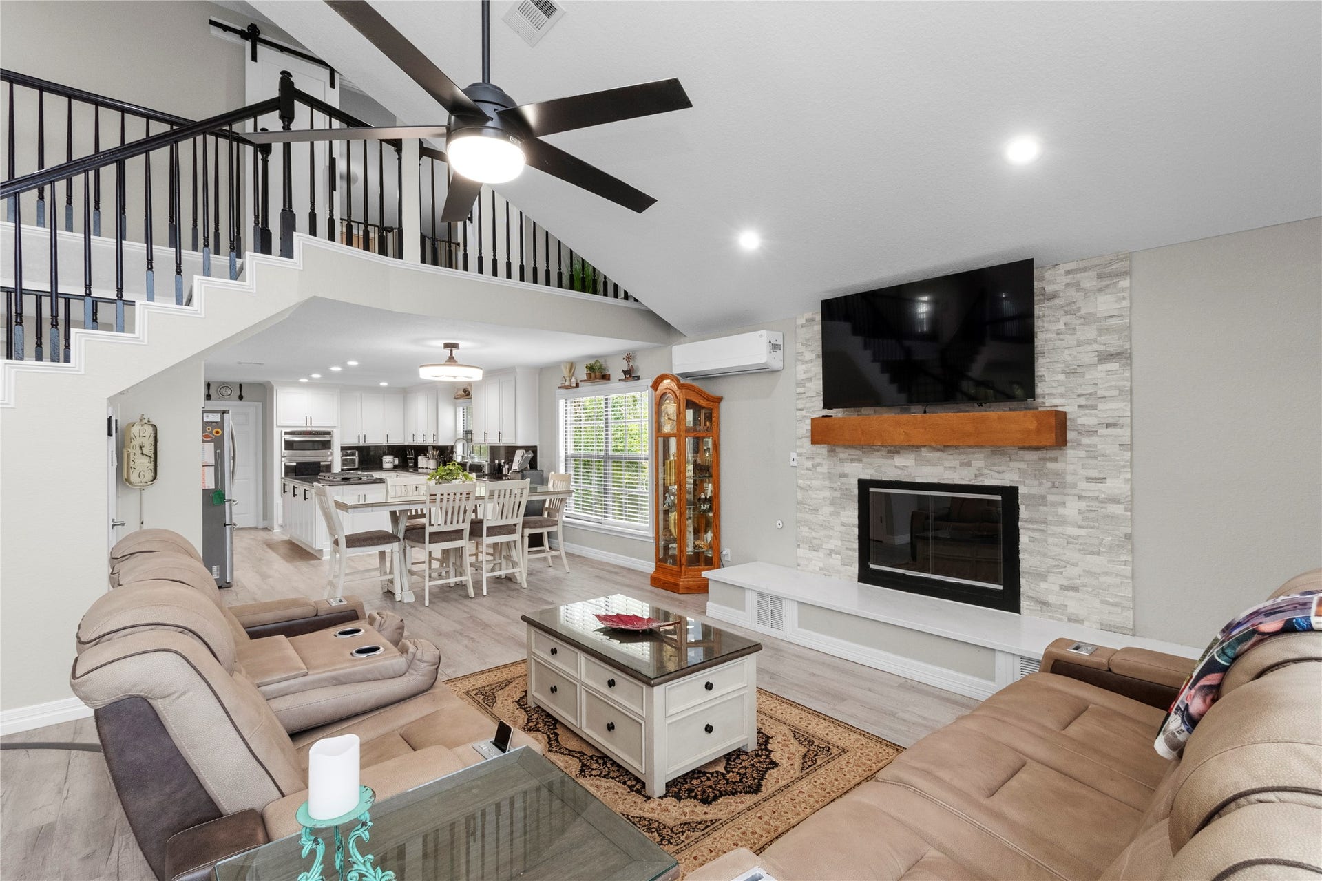 17251 County Road 945d, Brazoria, TX 77422 17251 County Road 945d, Brazoria, TX 77422