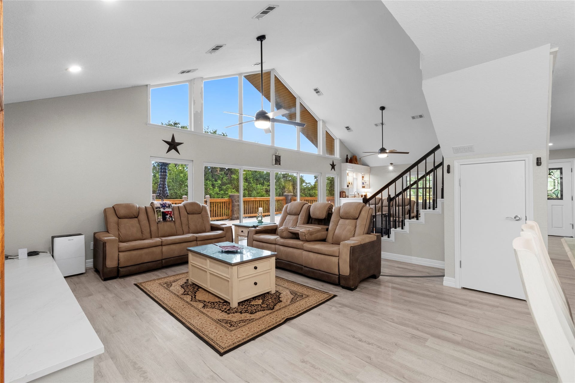 17251 County Road 945d, Brazoria, TX 77422 17251 County Road 945d, Brazoria, TX 77422