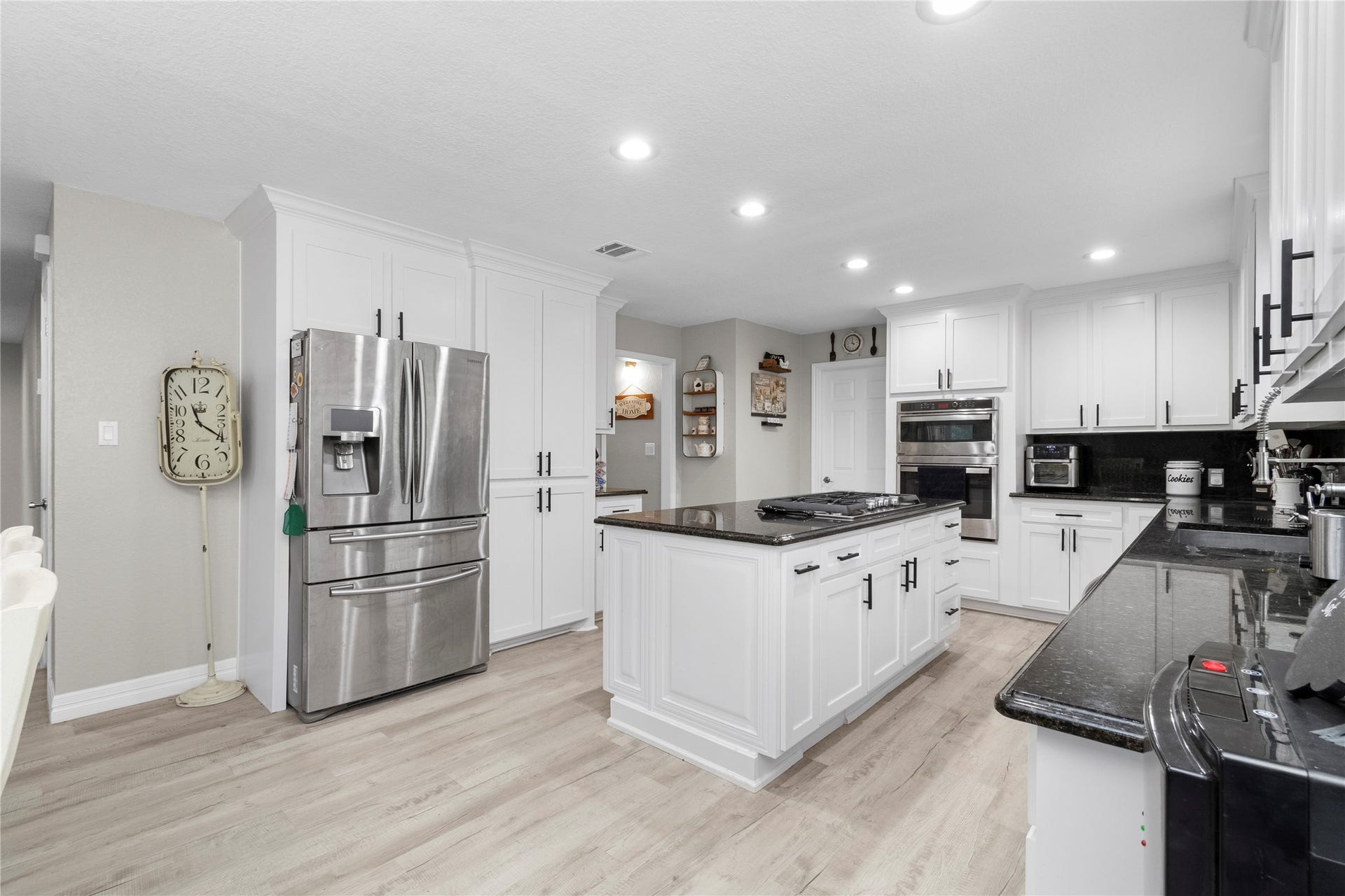 17251 County Road 945d, Brazoria, TX 77422 17251 County Road 945d, Brazoria, TX 77422
