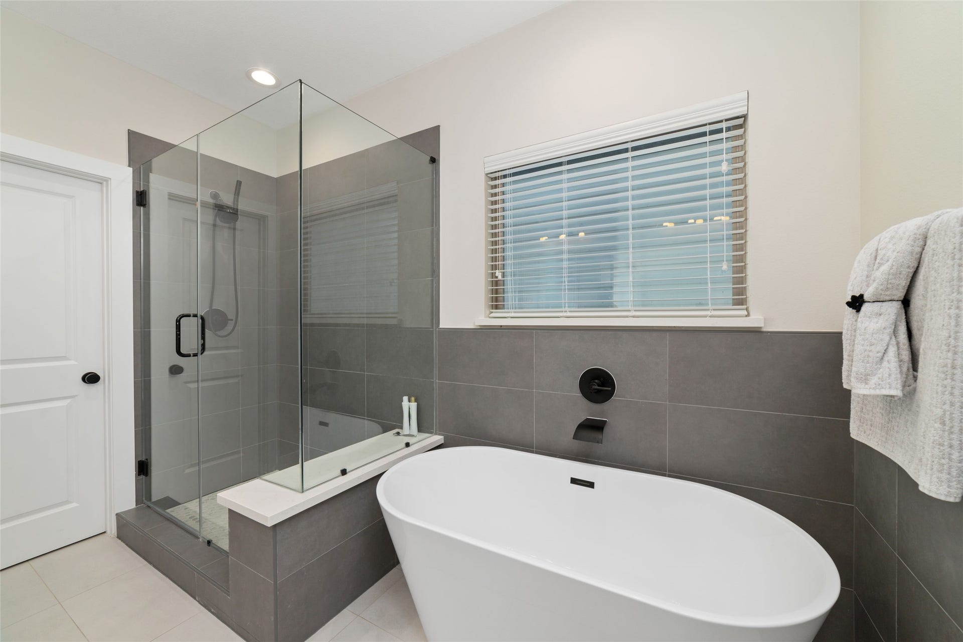 3705 Creekmont Green Lane, Houston, TX 77091 3705 Creekmont Green Lane, Houston, TX 77091