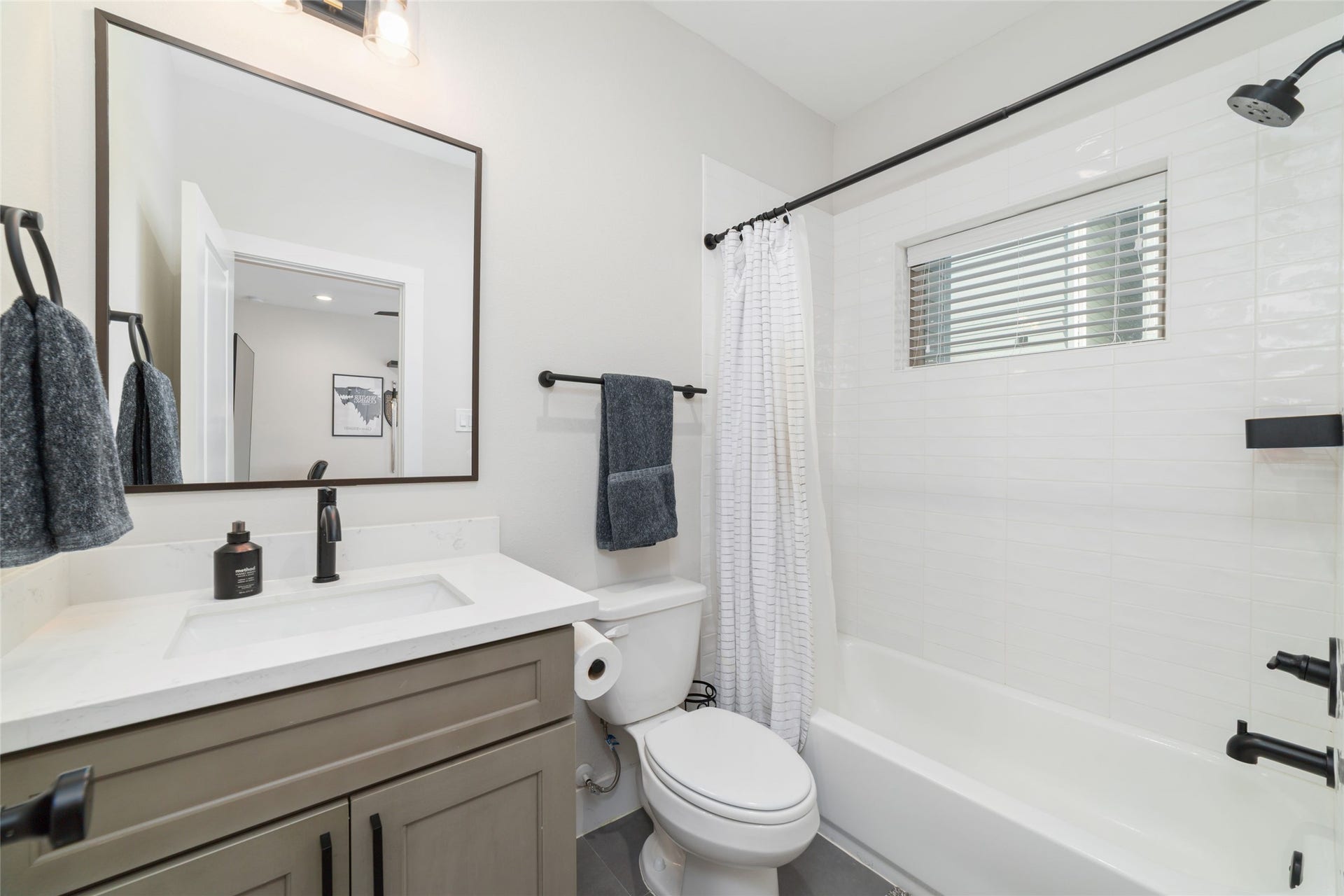 3705 Creekmont Green Lane, Houston, TX 77091 3705 Creekmont Green Lane, Houston, TX 77091