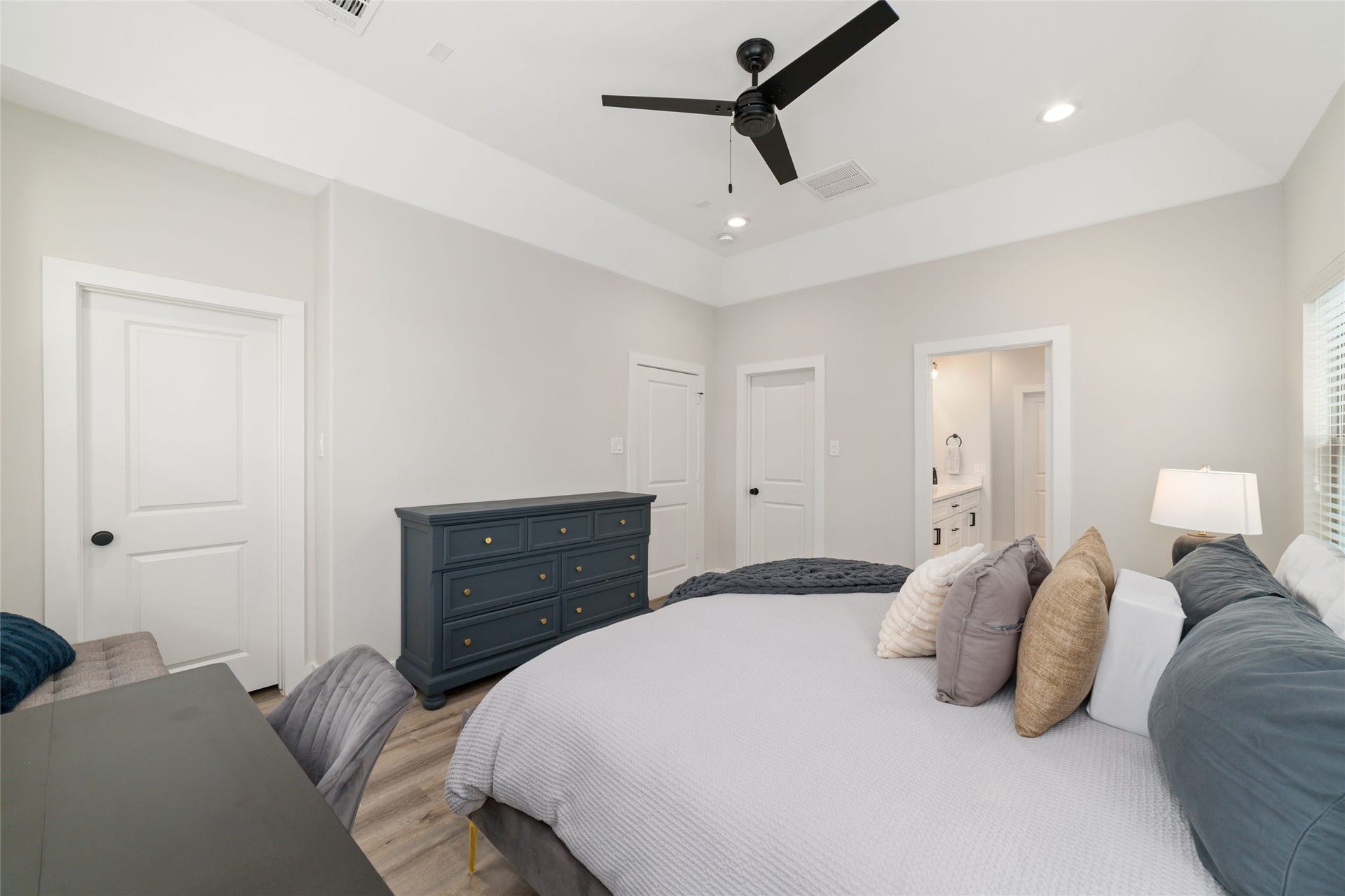 3705 Creekmont Green Lane, Houston, TX 77091 3705 Creekmont Green Lane, Houston, TX 77091