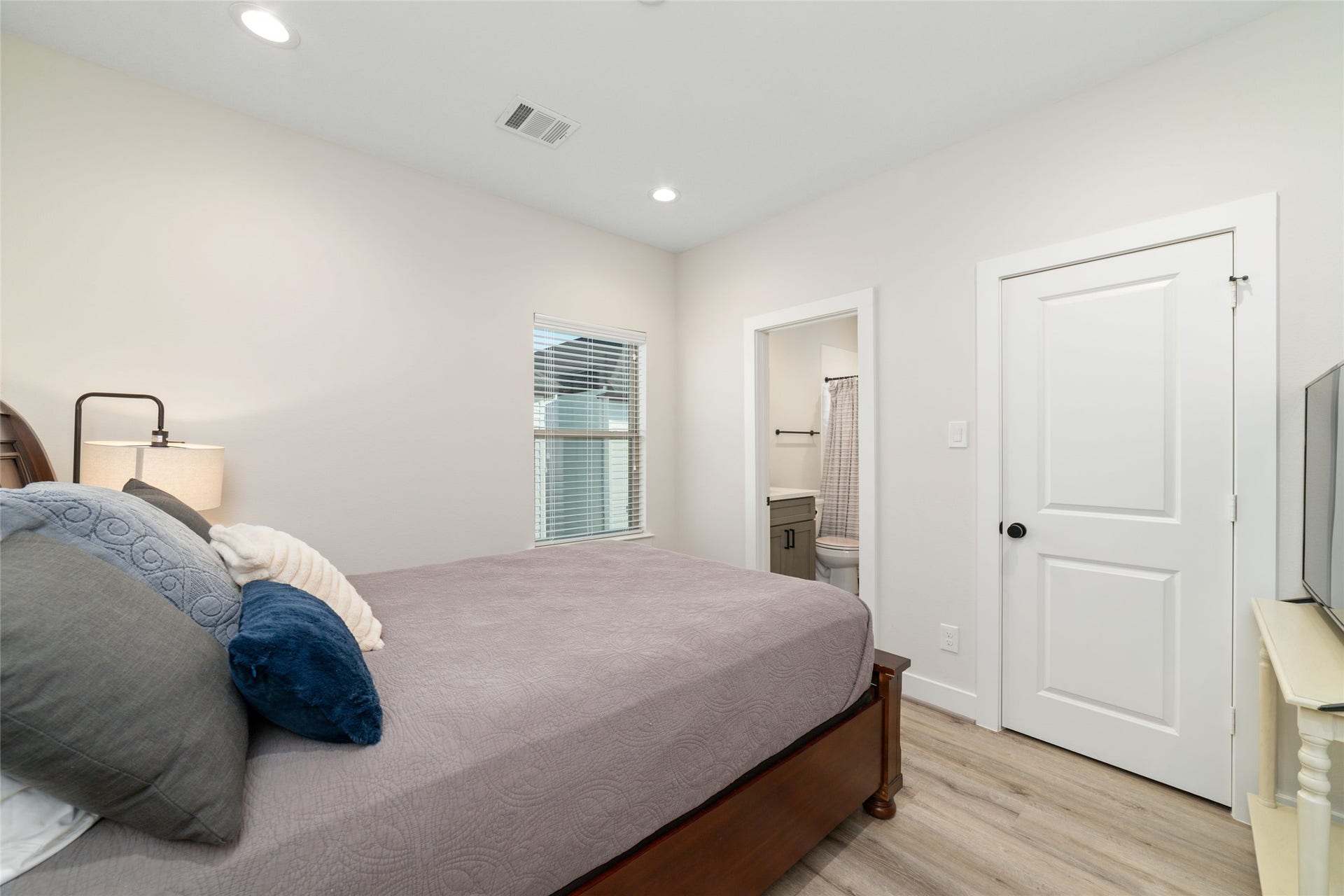 3705 Creekmont Green Lane, Houston, TX 77091 3705 Creekmont Green Lane, Houston, TX 77091