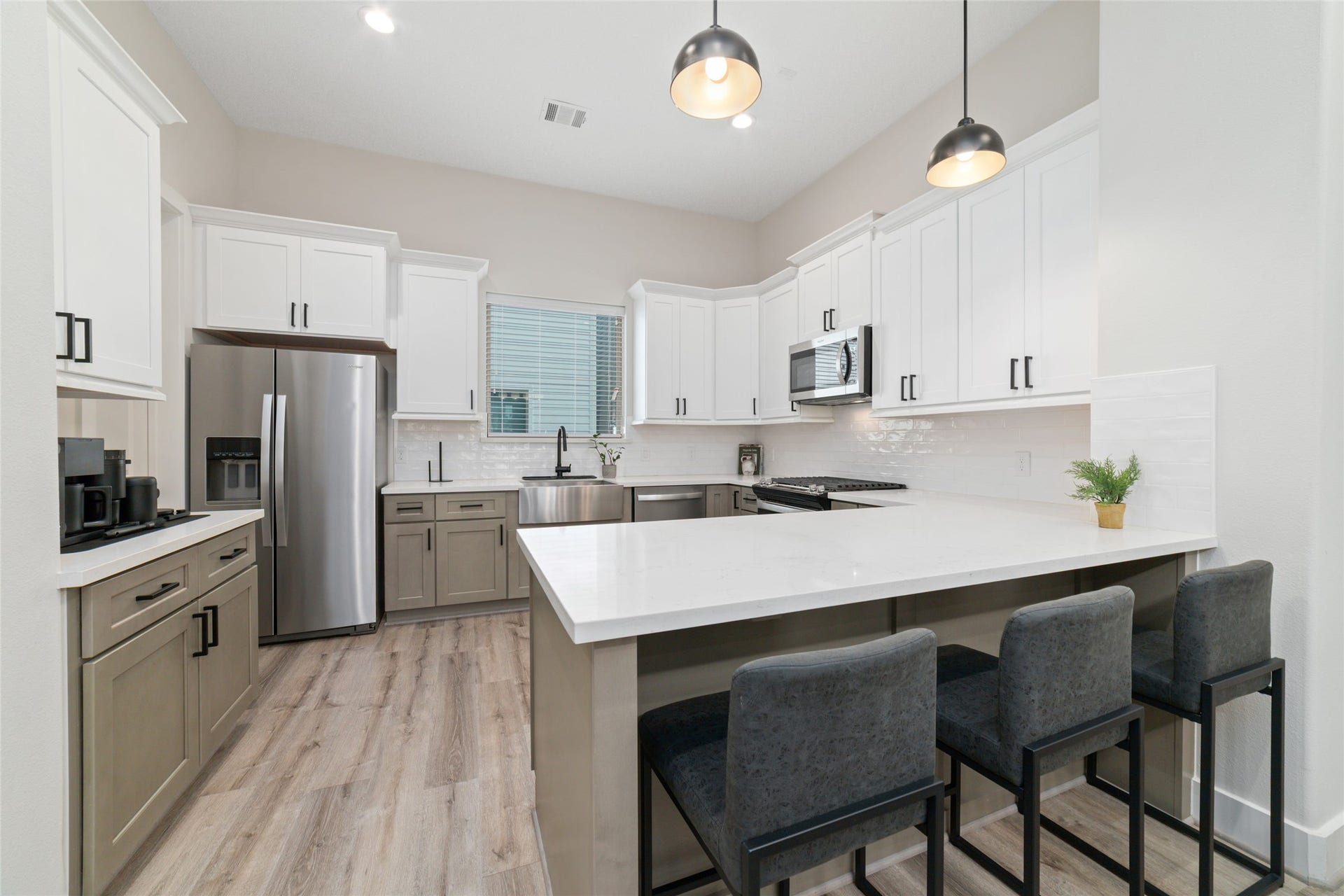 3705 Creekmont Green Lane, Houston, TX 77091 3705 Creekmont Green Lane, Houston, TX 77091