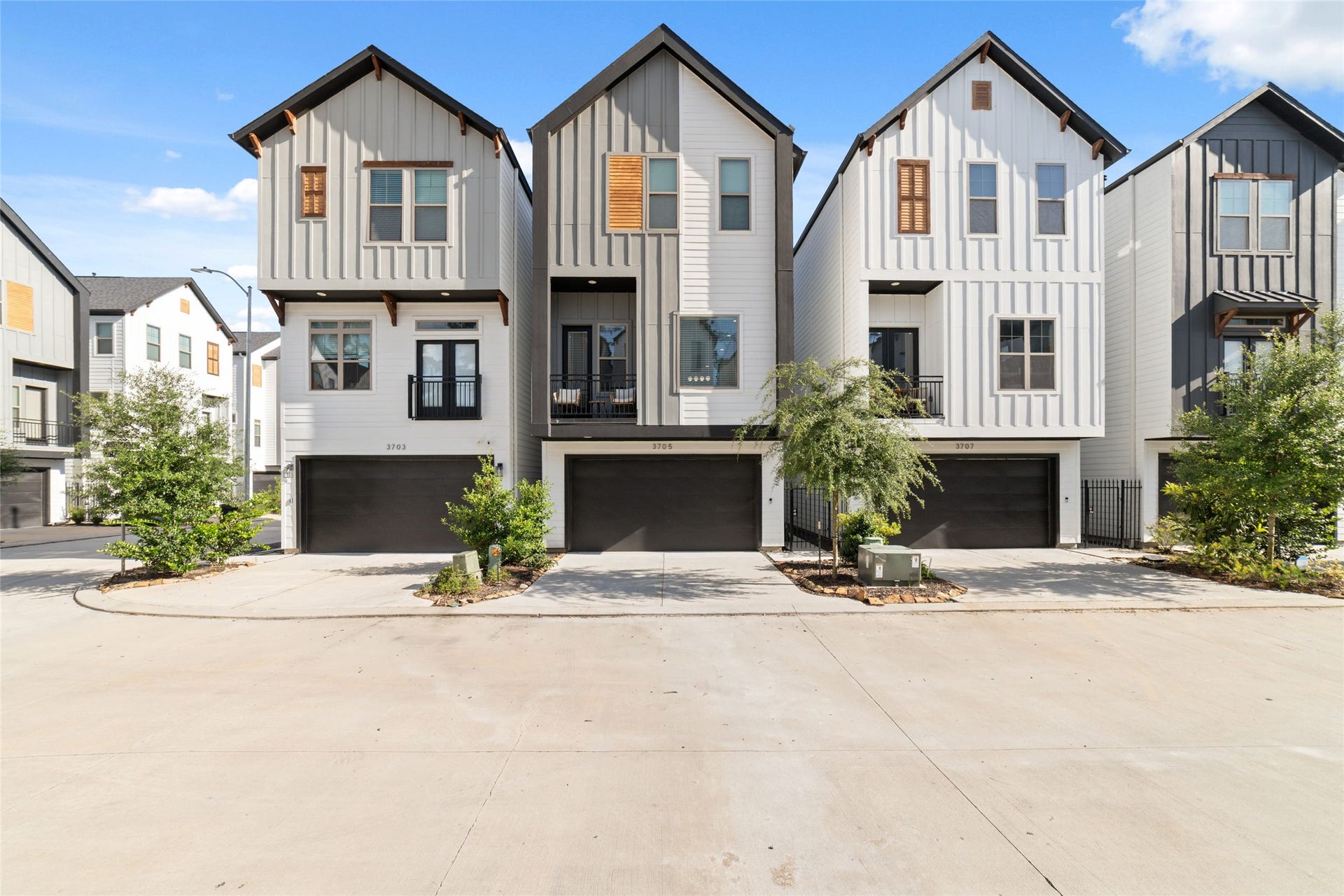 3705 Creekmont Green Lane, Houston, TX 77091 3705 Creekmont Green Lane, Houston, TX 77091