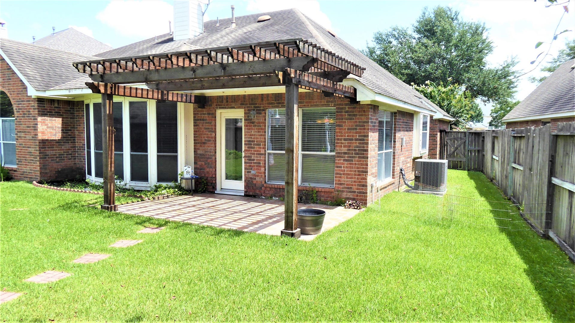 15915 Misty Heath Lane, Houston, TX 77084 very nice terrace off the breakfast area