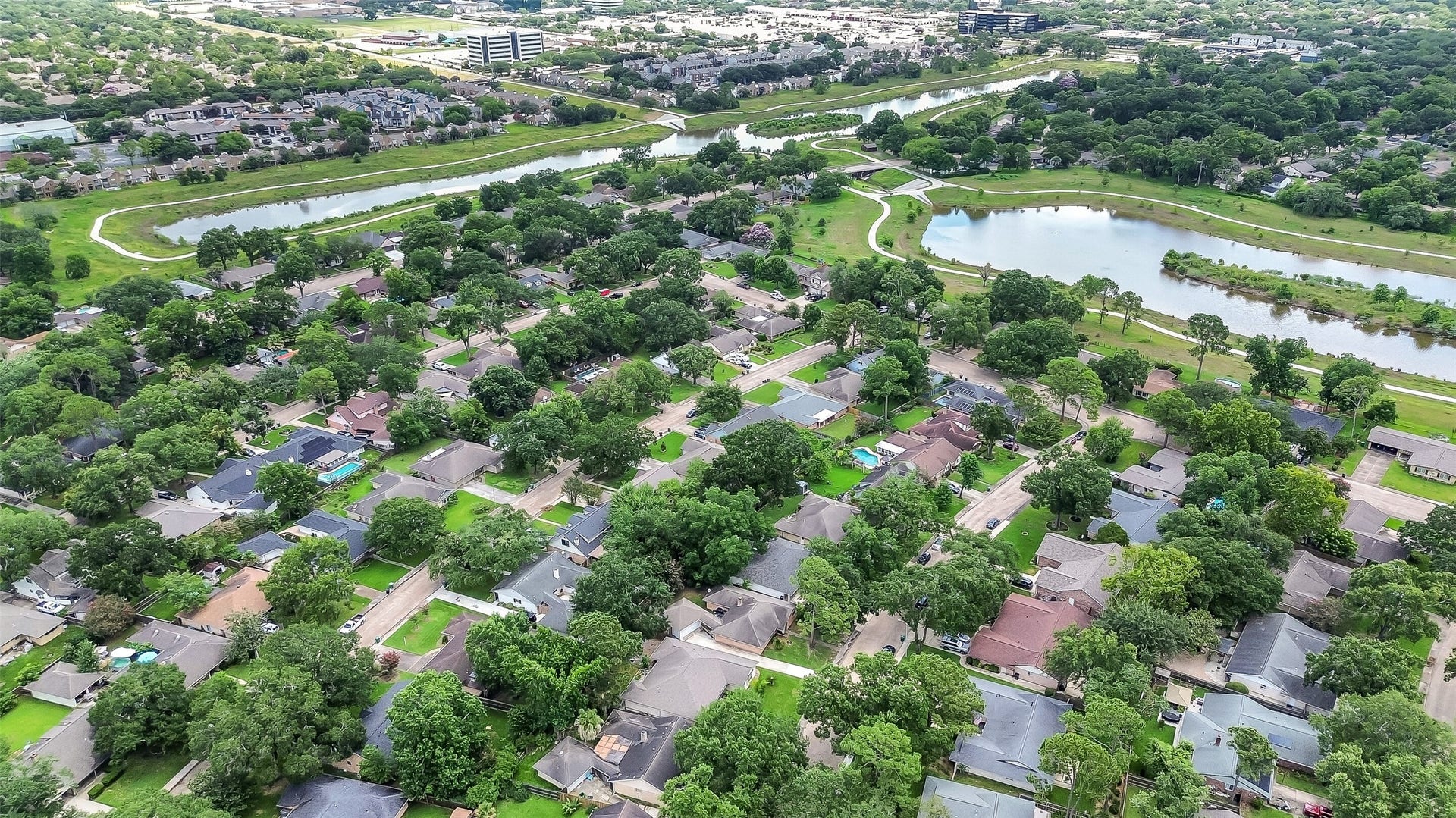1617 Wavecrest Lane, Houston, TX 77062 1617 Wavecrest Lane, Houston, TX 77062