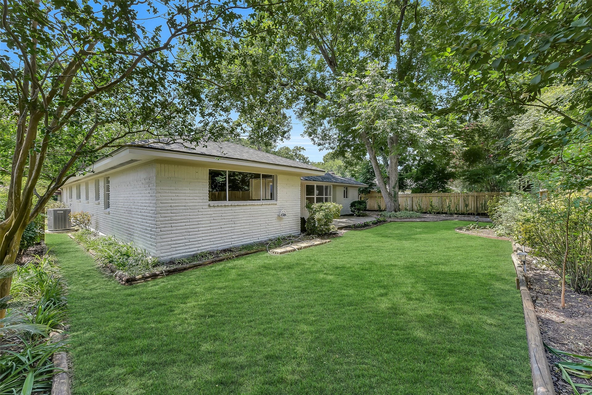 1617 Wavecrest Lane, Houston, TX 77062 1617 Wavecrest Lane, Houston, TX 77062