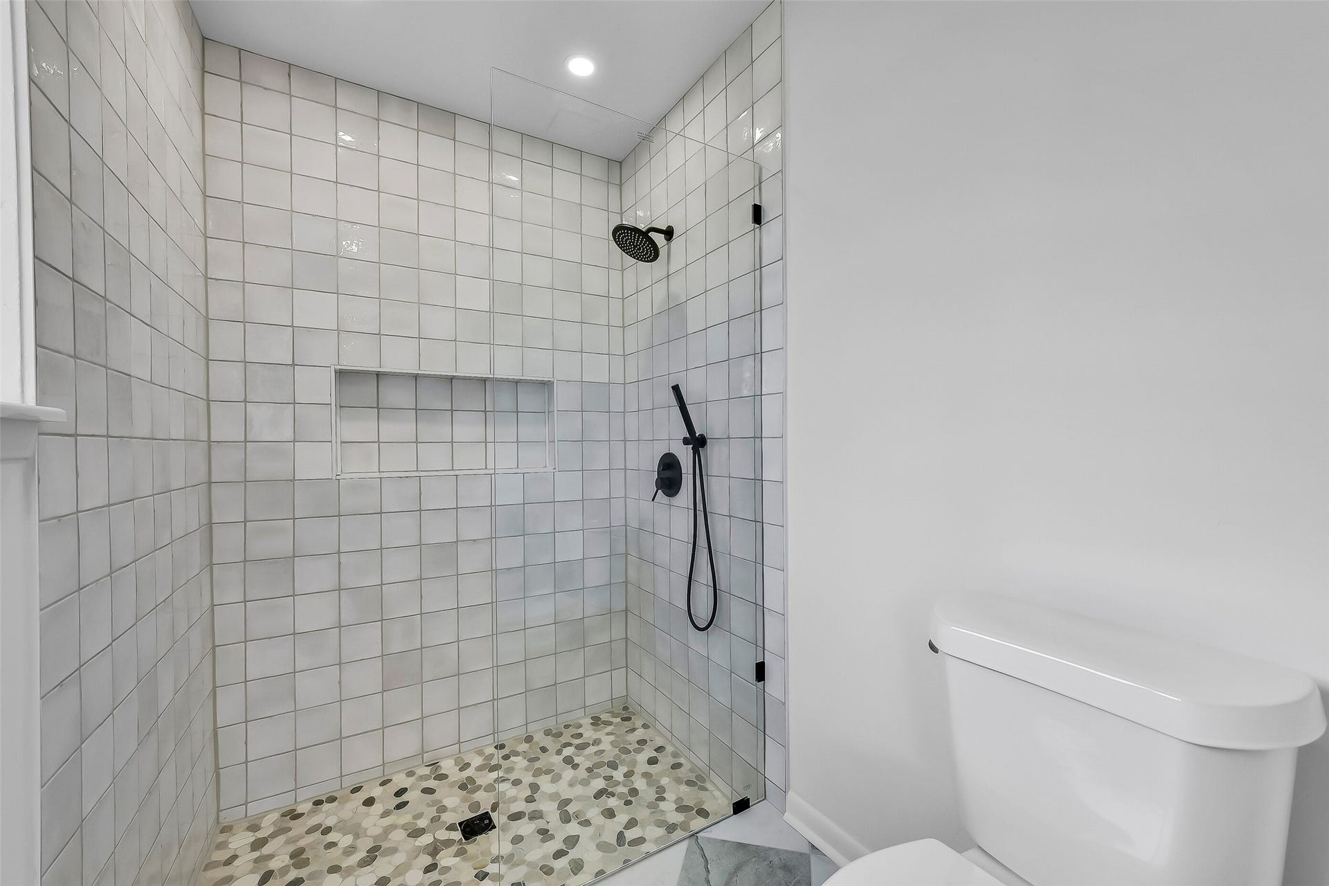 1617 Wavecrest Lane, Houston, TX 77062 1617 Wavecrest Lane, Houston, TX 77062