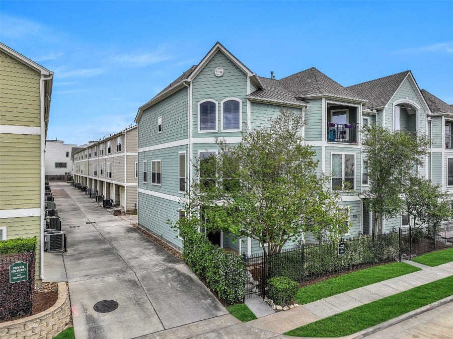 Property photo for 1720 Bevis Street, Houston, TX