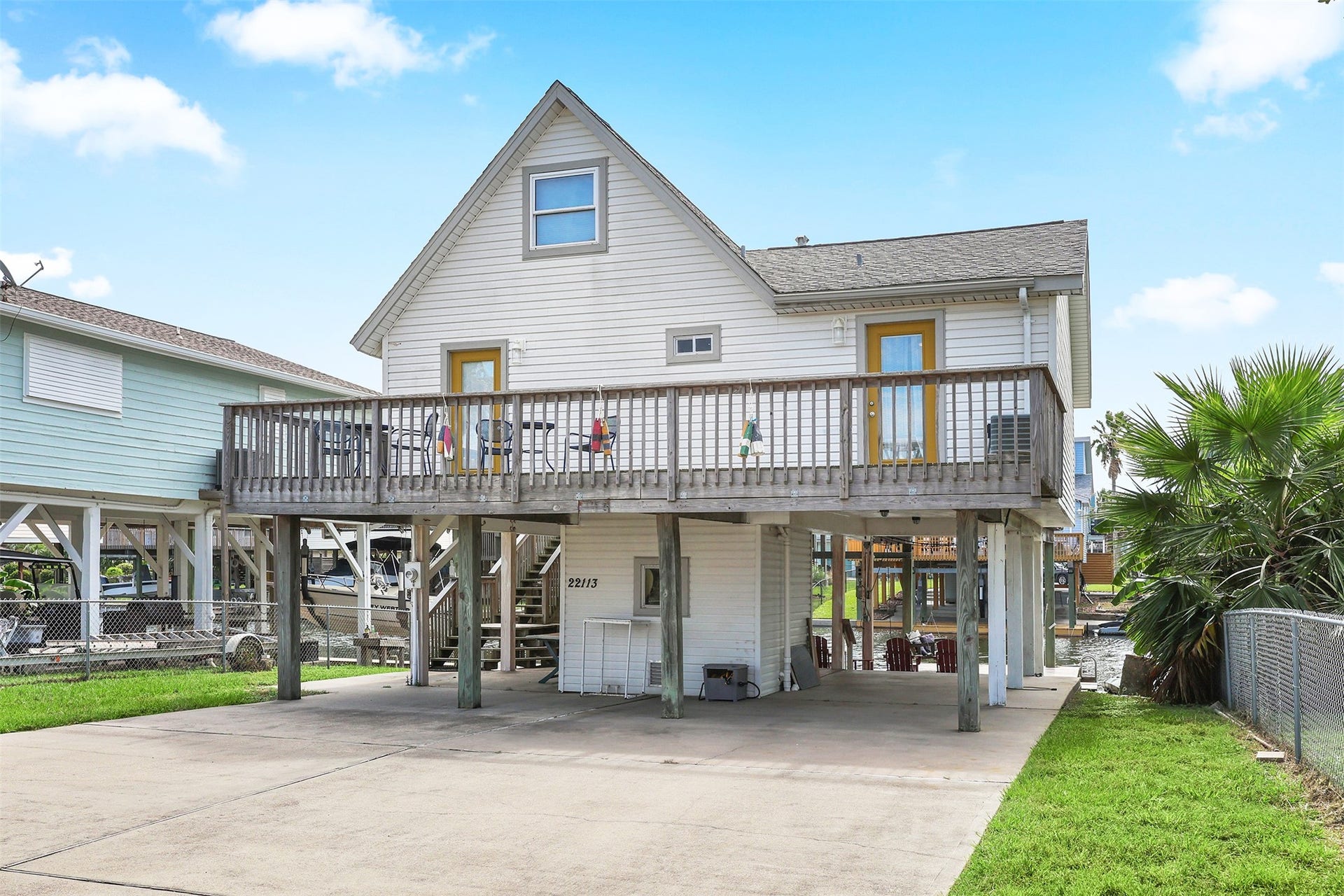 22113 Yoakum Drive, Galveston, TX 77554 22113 Yoakum Drive, Galveston, TX 77554