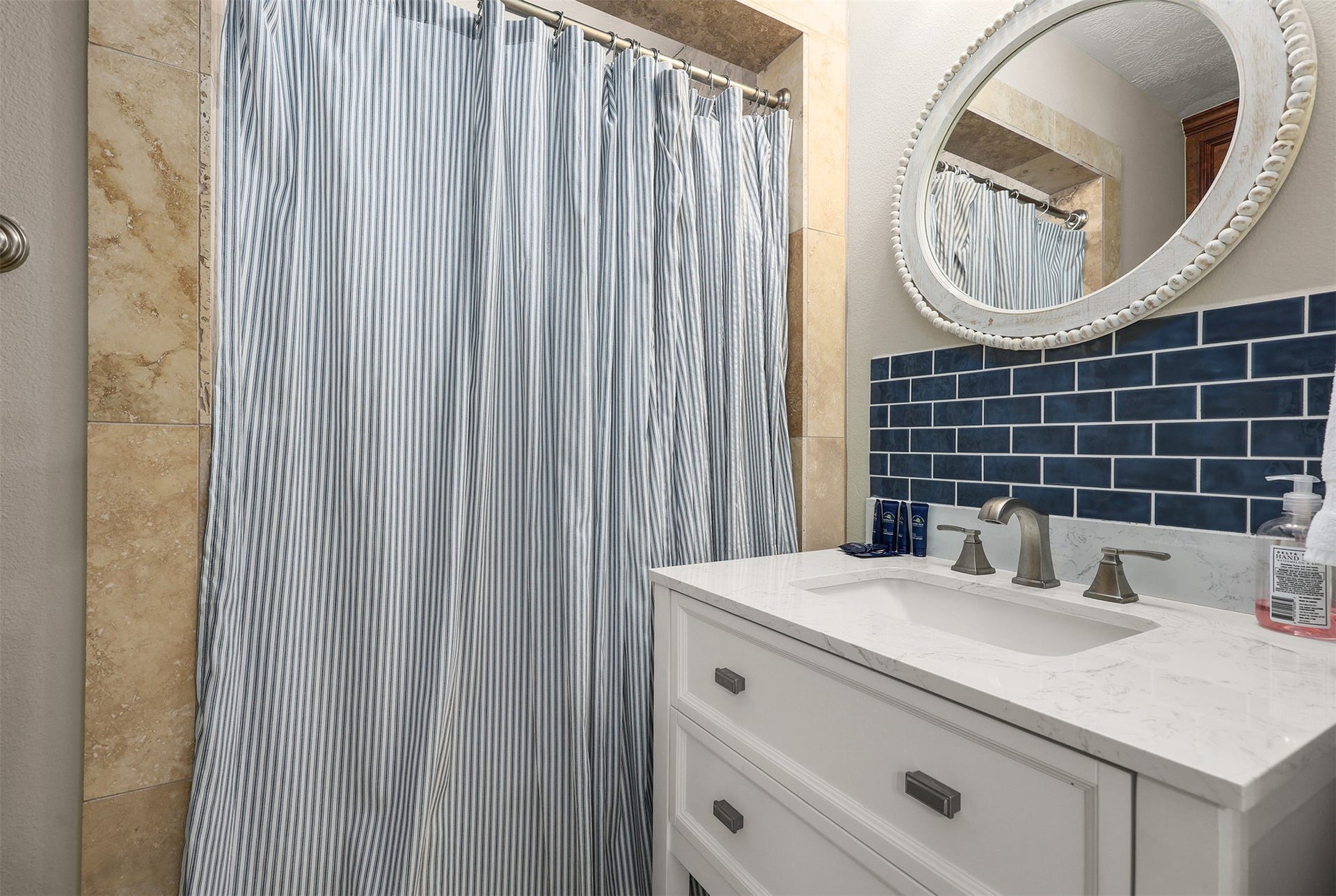 22113 Yoakum Drive, Galveston, TX 77554 22113 Yoakum Drive, Galveston, TX 77554