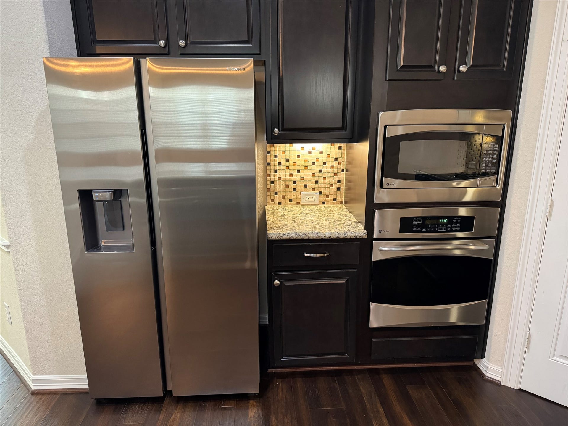 New Samsung refrigerator with ICE maker