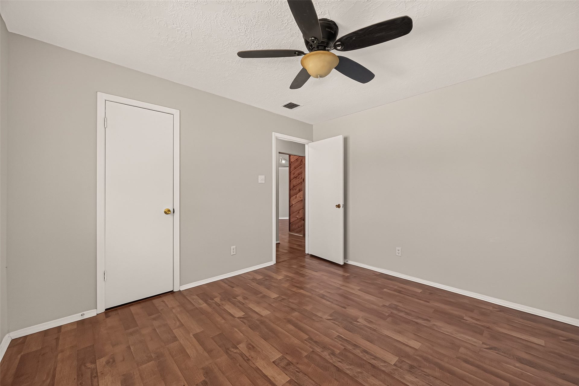 10135 Shell Rock Road, La Porte, TX 77571