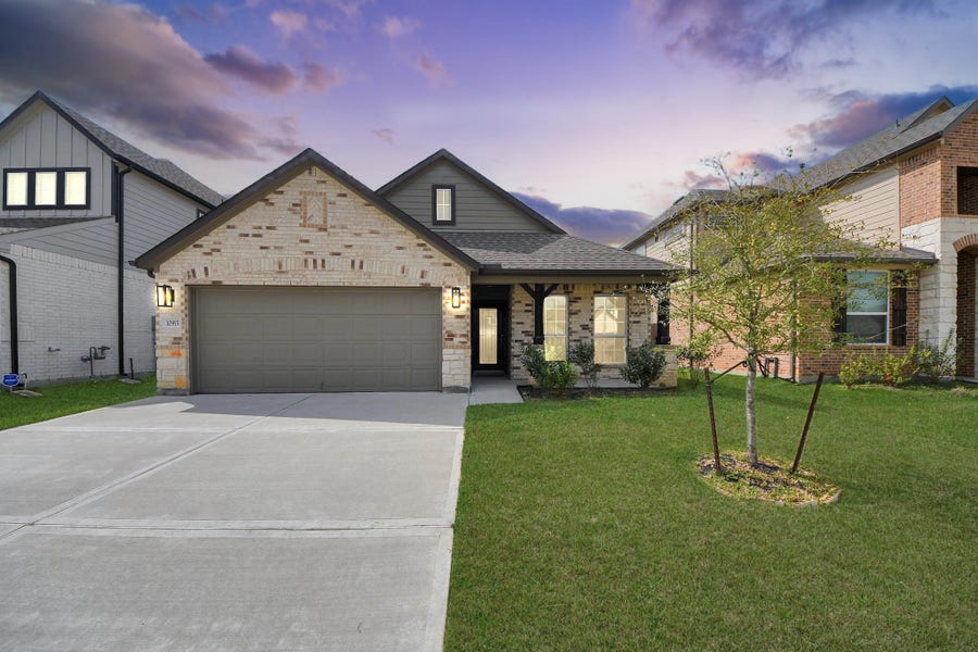Property photo for 10915 W Fall Fern Circle, Houston, TX