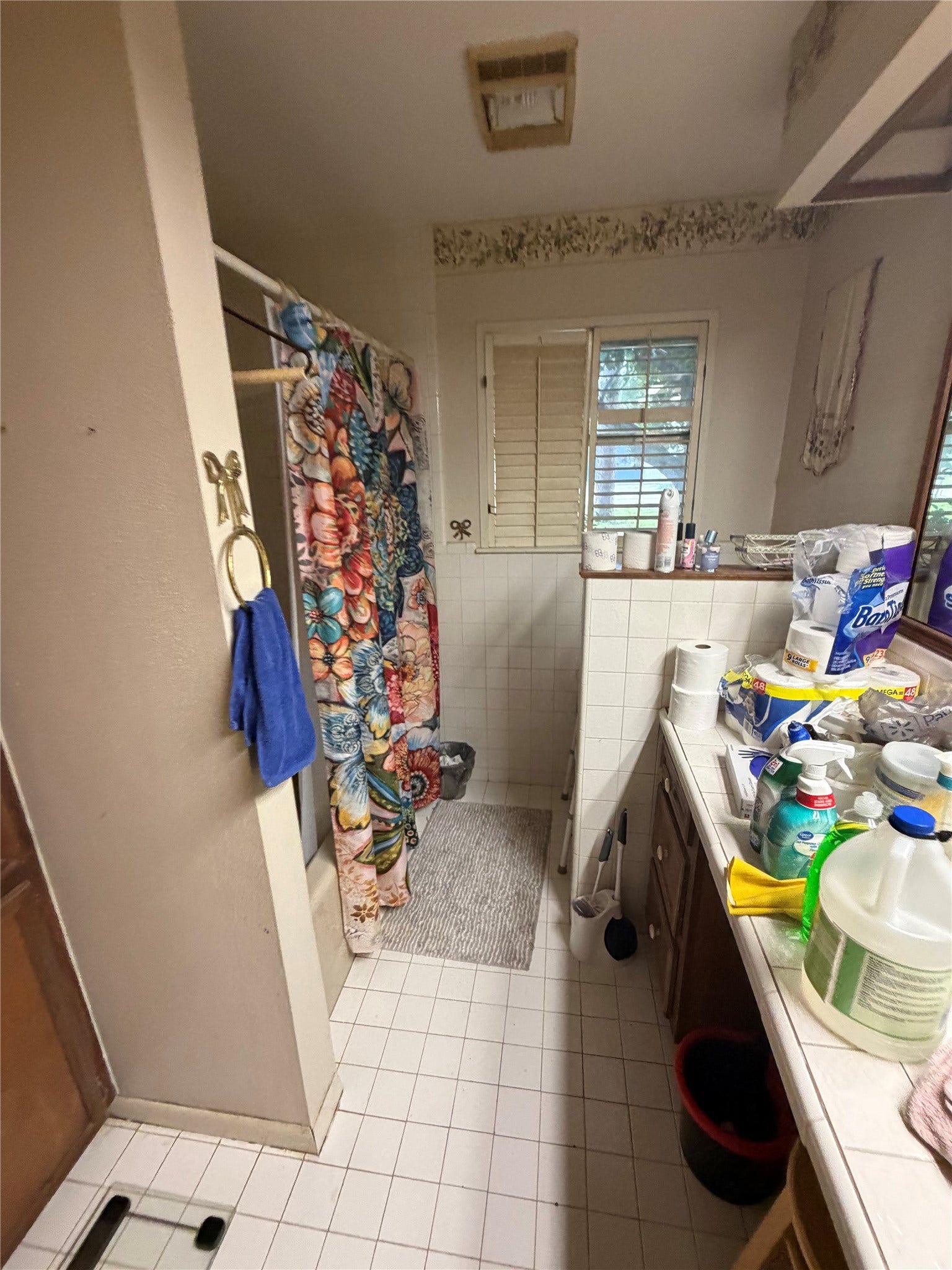 1014 Delesandri Lane, Kemah, TX 77565 1014 Delesandri Lane, Kemah, TX 77565