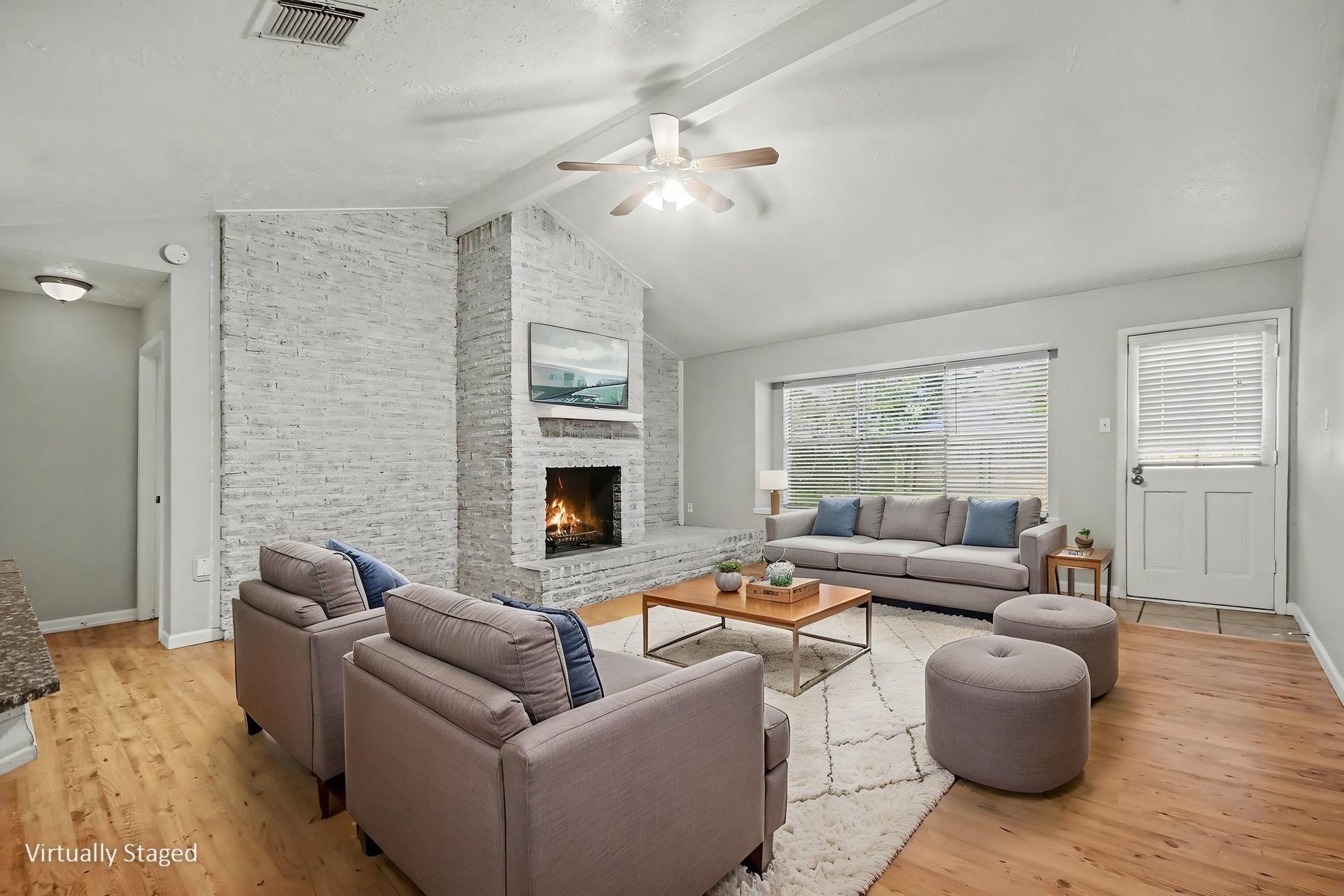 16923 Blackhawk Boulevard, Friendswood, TX 77546 16923 Blackhawk Boulevard, Friendswood, TX 77546