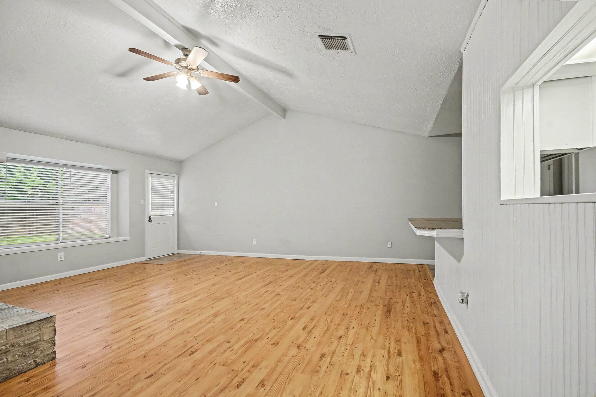 16923 Blackhawk Boulevard, Friendswood, TX 77546 16923 Blackhawk Boulevard, Friendswood, TX 77546