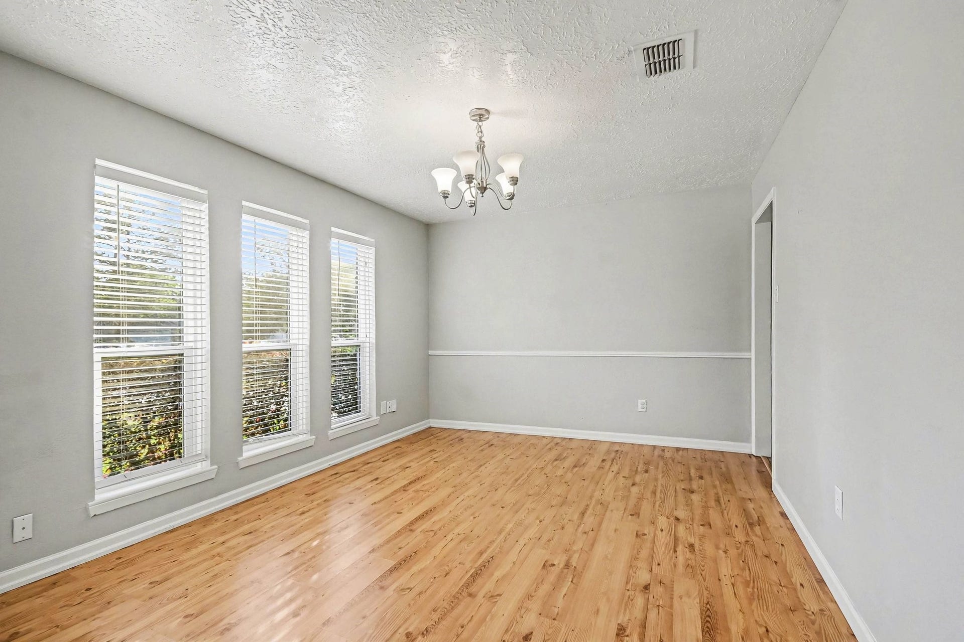 16923 Blackhawk Boulevard, Friendswood, TX 77546 16923 Blackhawk Boulevard, Friendswood, TX 77546