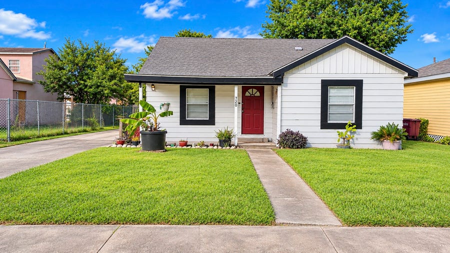 Property photo for 720 N Avenue B, Freeport, TX