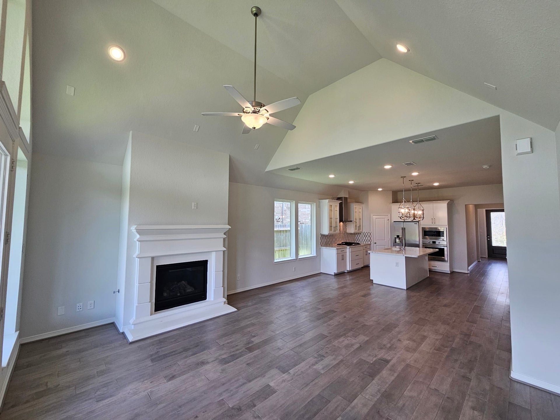 2414 Manor Valley Lane, Missouri City, TX 77459 2414 Manor Valley Lane, Missouri City, TX 77459