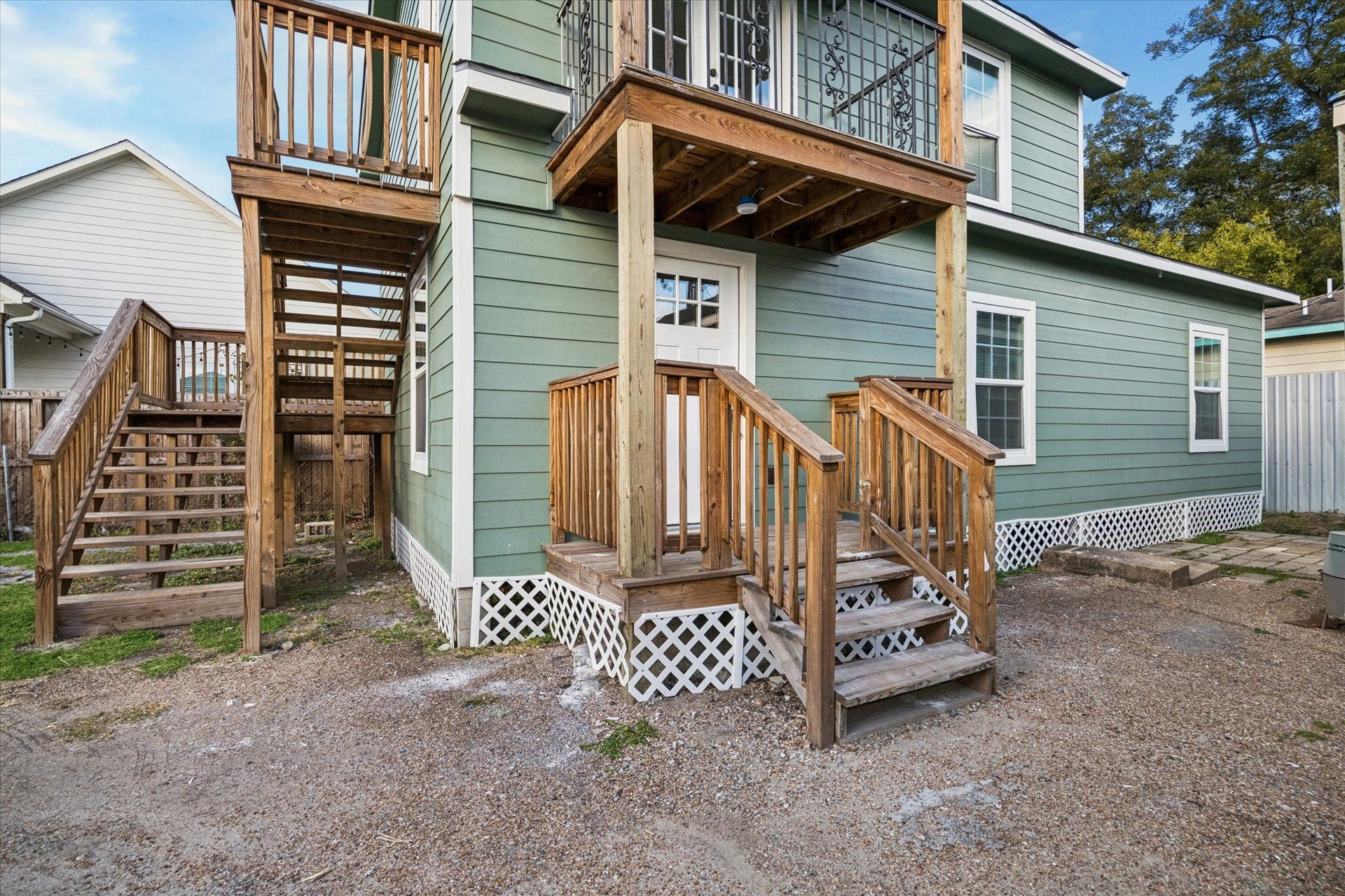 711 E 32nd Street, #A, Houston, TX 77022 711 E 32nd Street, #A, Houston, TX 77022