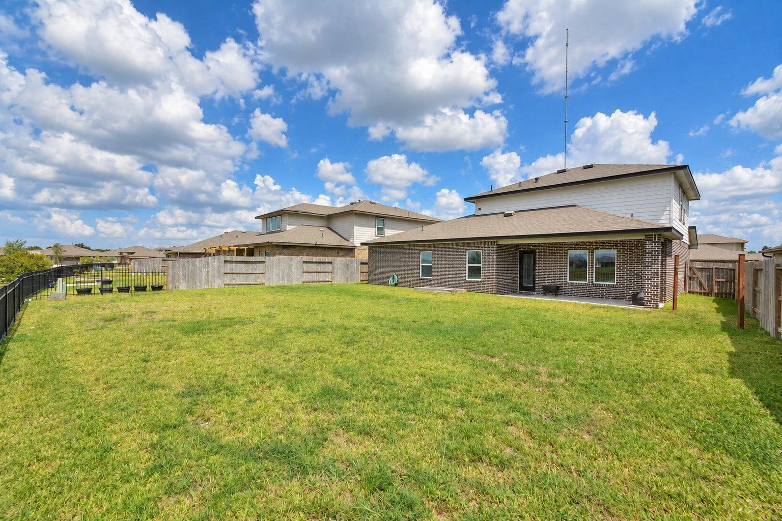 3514 Joshua Grove Lane, Missouri City, TX 77459 3514 Joshua Grove Lane, Missouri City, TX 77459