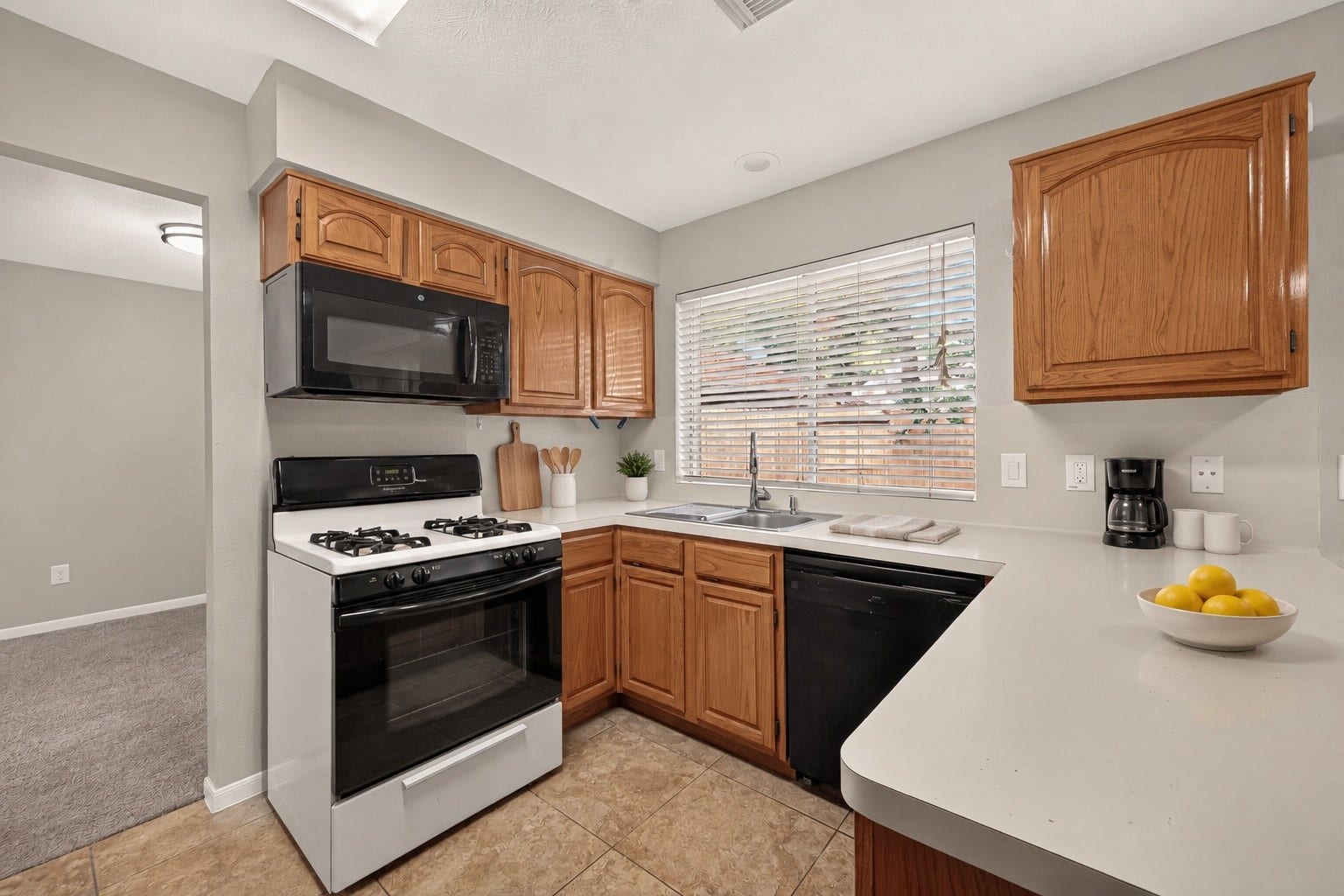 7410 Magnolia Shadows Lane, Houston, TX 77095 Kitchen