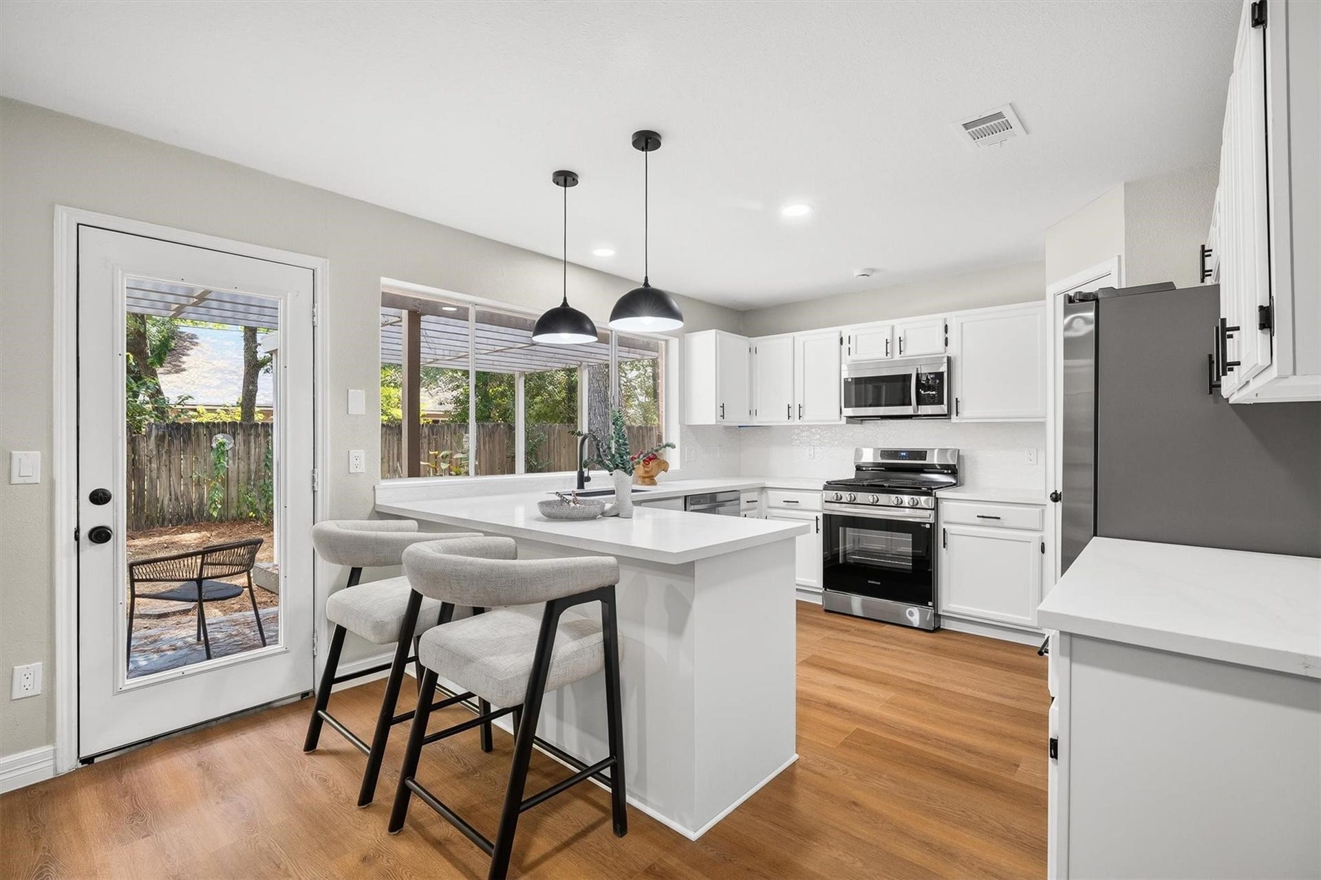 3 Still Corner Place, The Woodlands, TX 77381 3 Still Corner Place, The Woodlands, TX 77381
