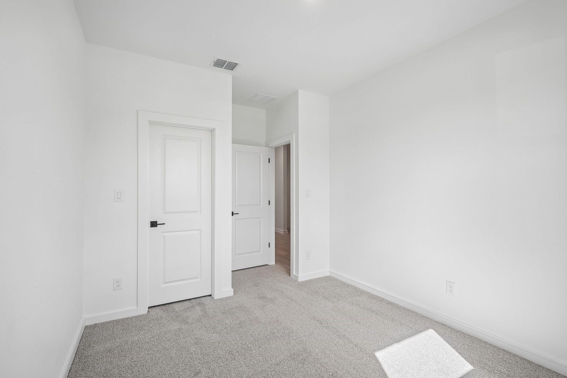 567 Day Station Drive, Dayton, TX 77535 Extra Suite